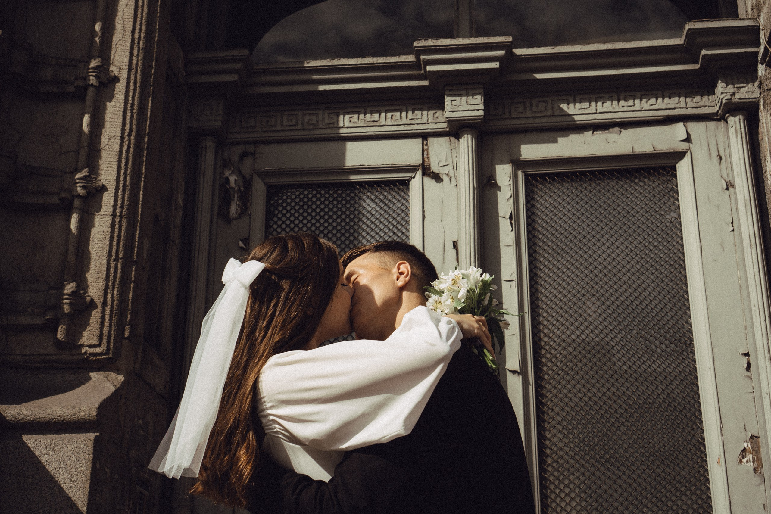 СВАДЕБНАЯ СЬЕМКА В ТАВРИЧЕСКОМ САДУ И ПРОГУЛКА ПО ЧЕРНЫШЕВСКОЙ. Профессиональный фотограф, Санкт-Петербург — Виктория Богомолова