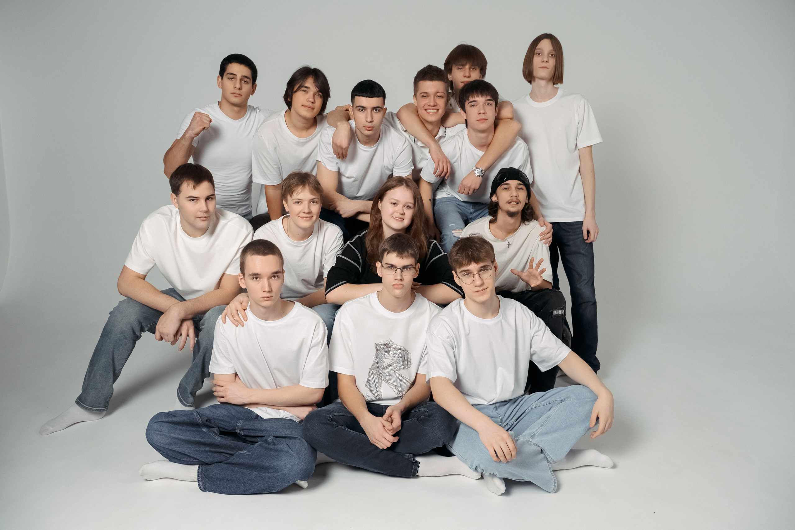 ВЫПУСКНИКИ 11 КЛАСС. МАРГАРИТА КУДРЯШОВА СВАДЕБНЫЙ И СЕМЕЙНЫЙ ФОТОГРАФ ТВЕРЬ МОСКВА