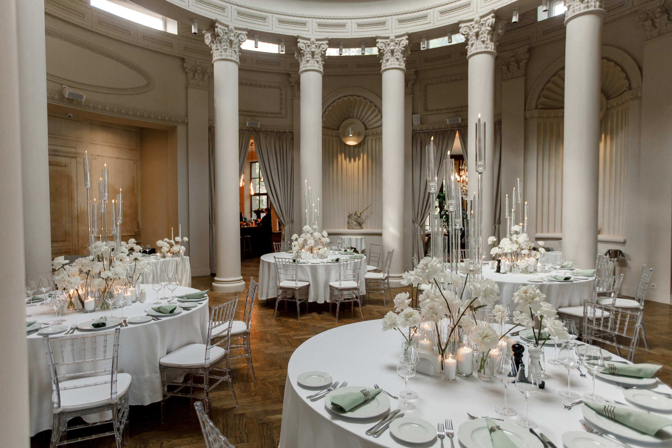 Артур и Елизавета. Бутик-отель «Pallasa». Фотограф Анна Лейман. Севастополь