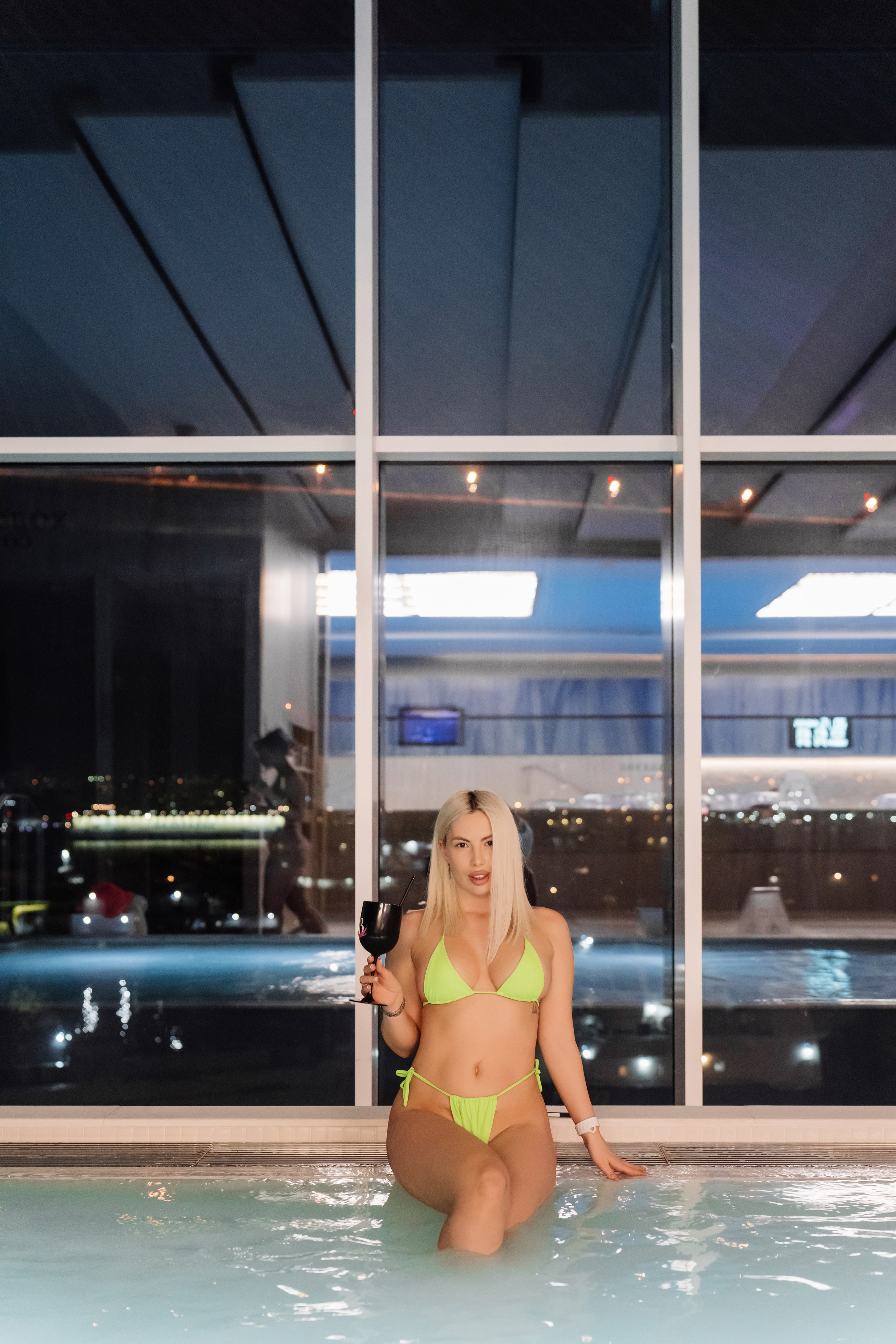 12 февраля (BENUAR Pool Party). BENUAR Restaurant