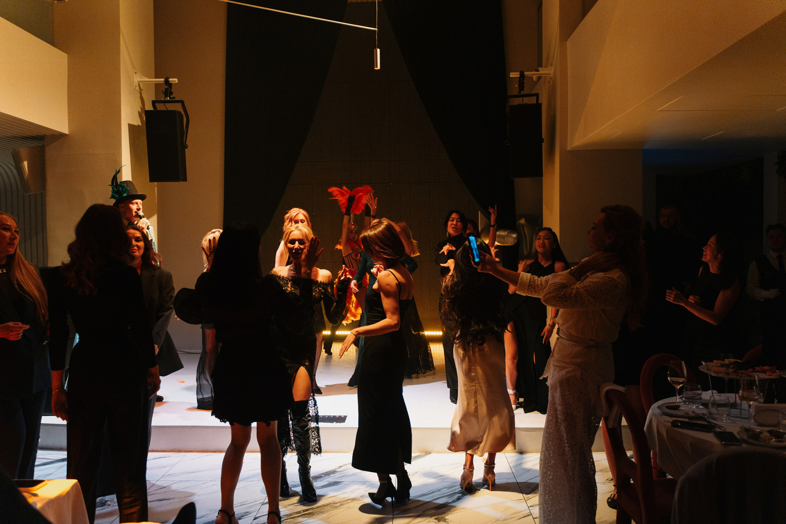 11 мая (суббота). BENUAR Restaurant