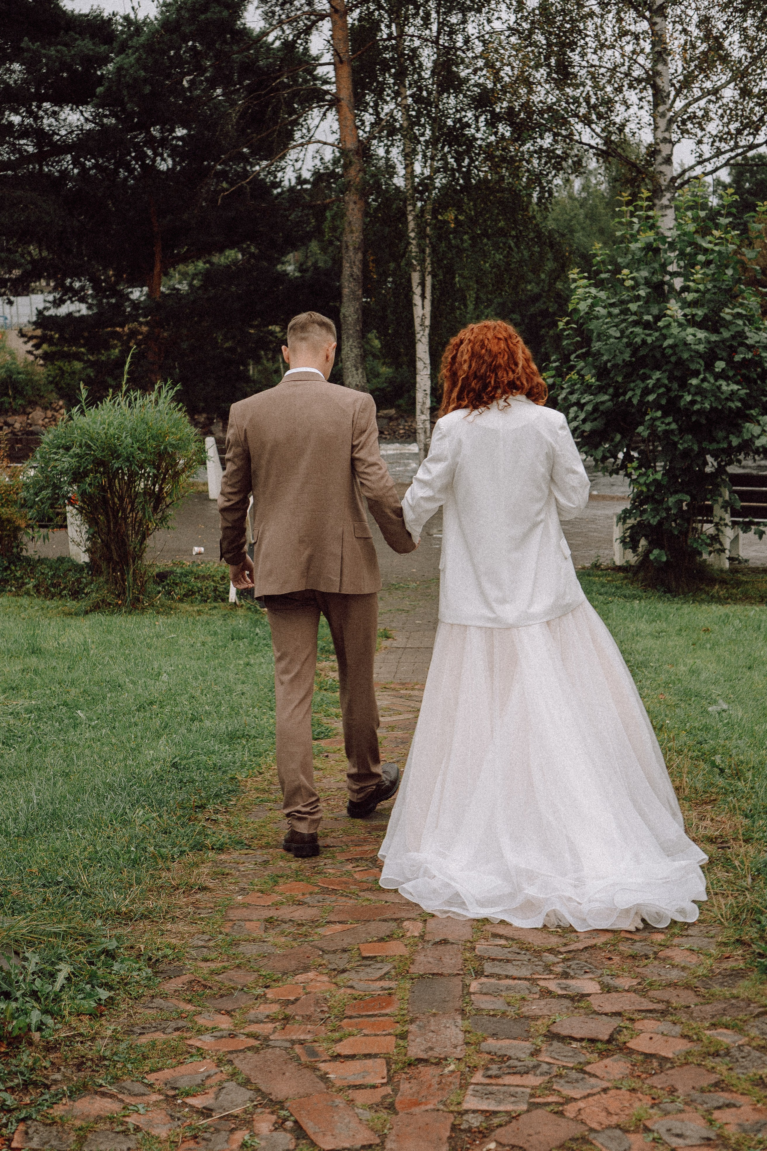 СВАДЕБНАЯ ФОТОСЕССИИЯ ПАРЫ В ГОРОДЕ ПРИОЗЕРСК В СОСНОВОМ ЛЕСУ И С ПИКАПОМ. Профессиональный фотограф, Санкт-Петербург — Виктория Богомолова