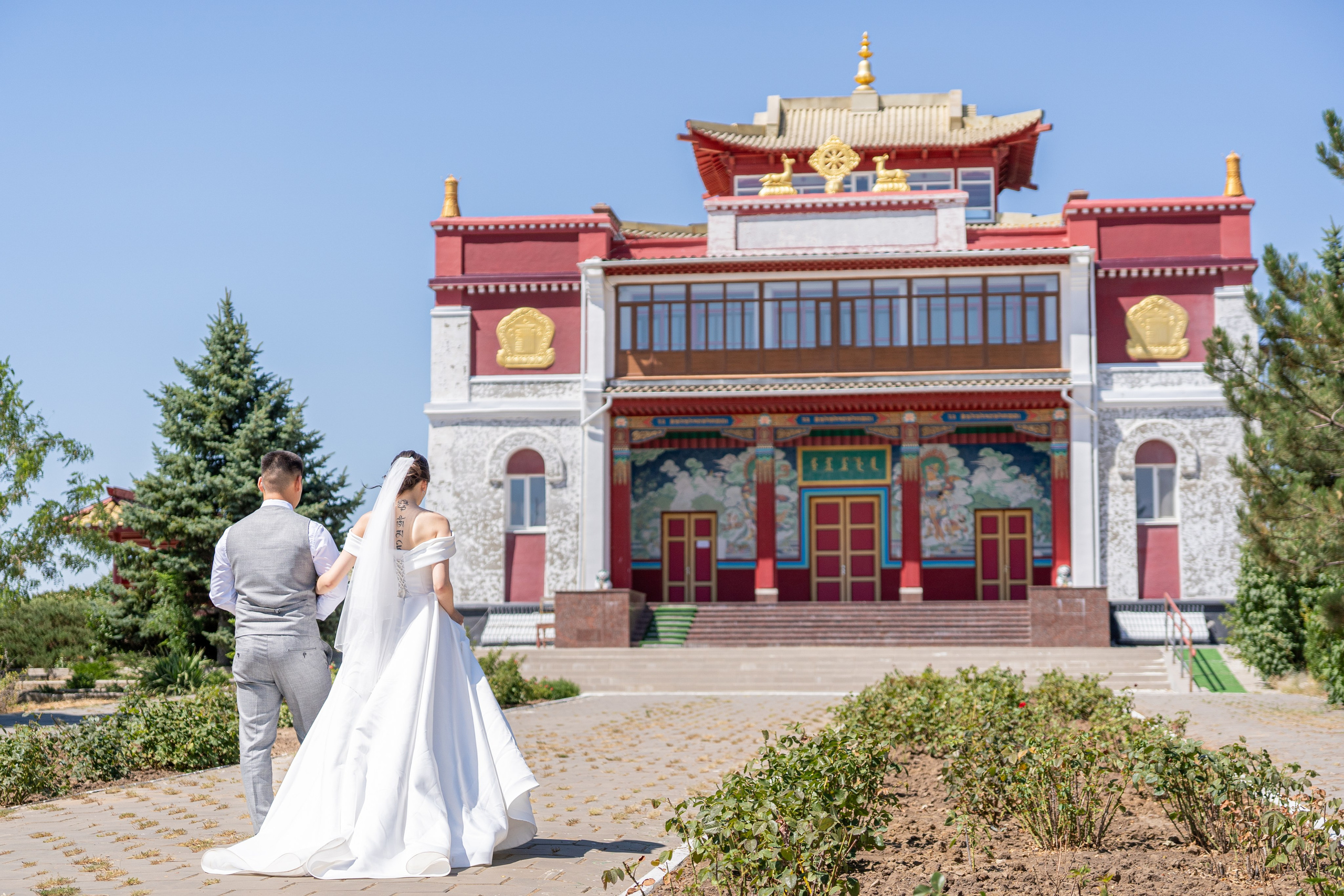 Алдар & Алтана. Денис Суровцев — фотограф в Элисте