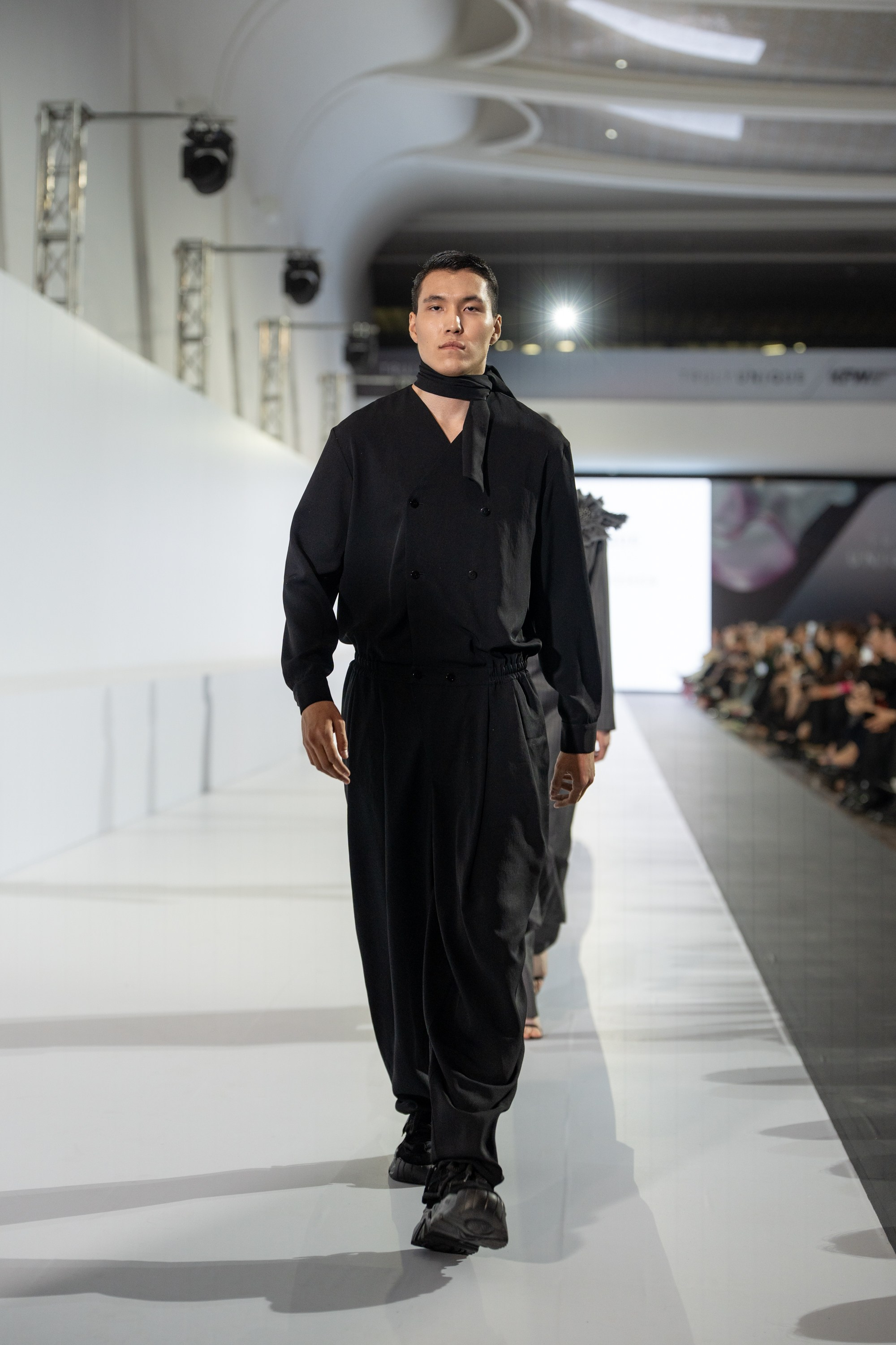 Truly Unique by Alexey ChZhen. Сайт Алматинского НЮ АРТ, будуар и фэшн фотографа Дениса Карпенко