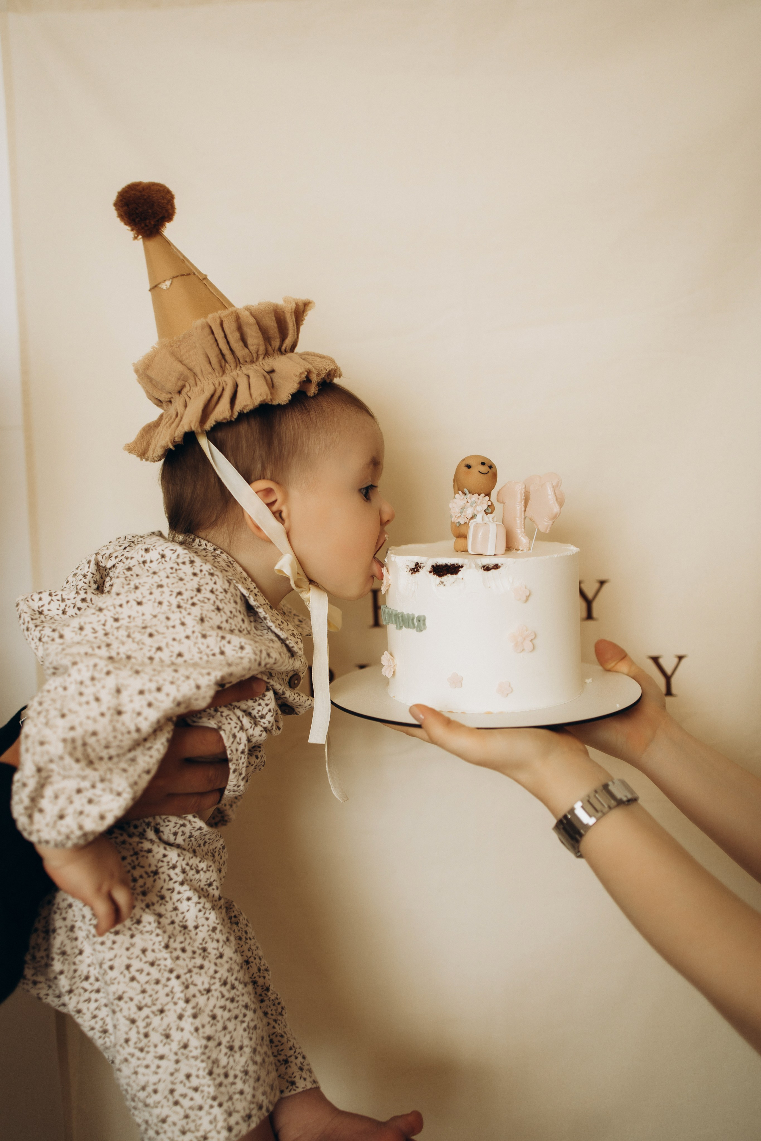 Эмилии годик. Самый теплый фотограф в Краснодаре Рябоконь Ксения