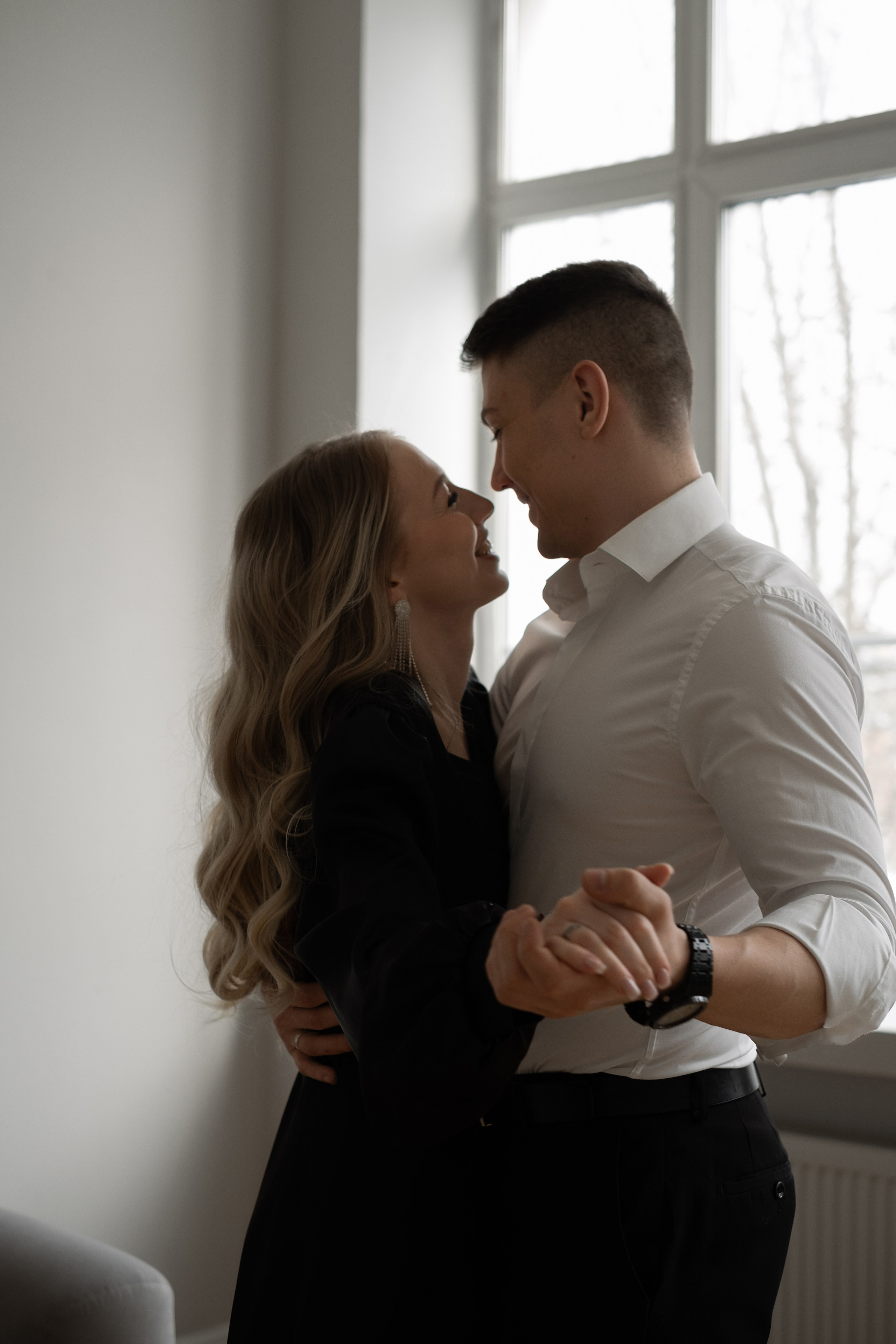 Алина и Денис. Фотограф в Москве. Женский и мужской портрет, лавстори (love story)