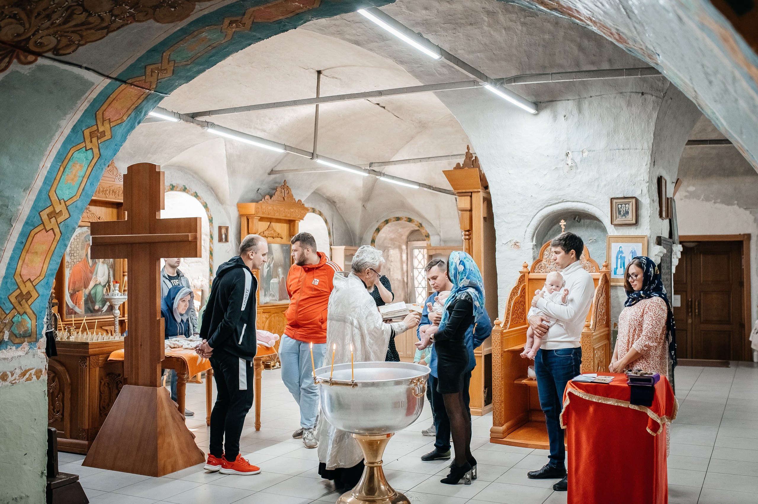 Крестины Тимофея //// Храм Свято-Никольского женского Венева монастыря — Николо-Успенская церковь. Семейный и детский фотограф в Туле