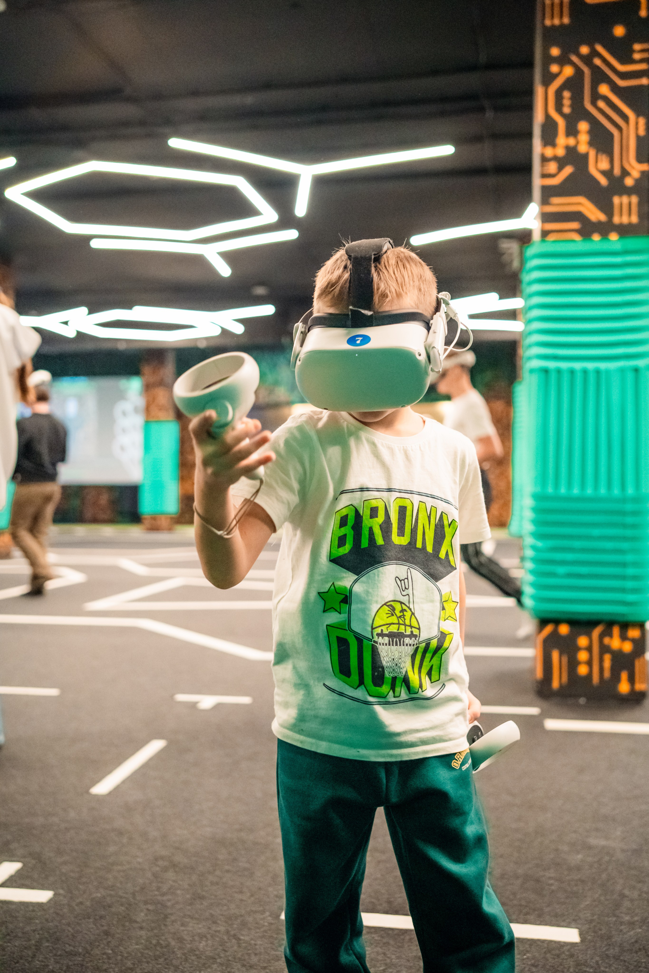 VR (November-December 2024). Felixtones