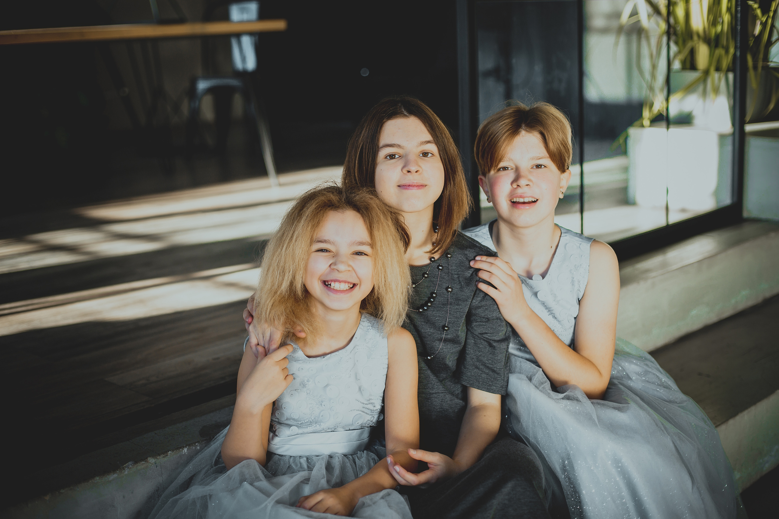 Студийная фотосессия для большой семьи с четырьмя детьми. Детский, свадебный и семейный фотограф Юлия Курбатова, Санкт-Петербург