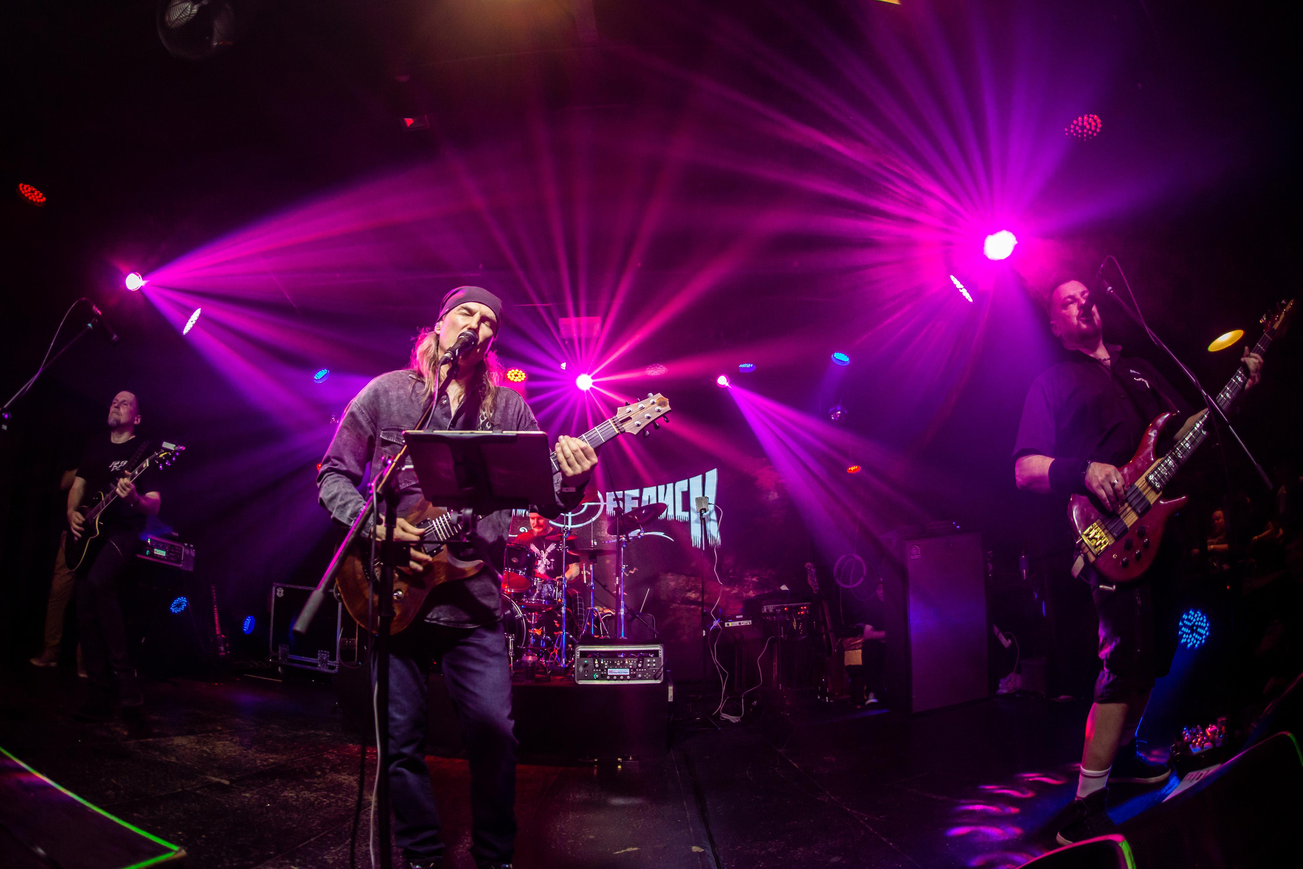 ЧЁРНЫЙ ОБЕЛИСК. Фотограф Сонкина Татьяна