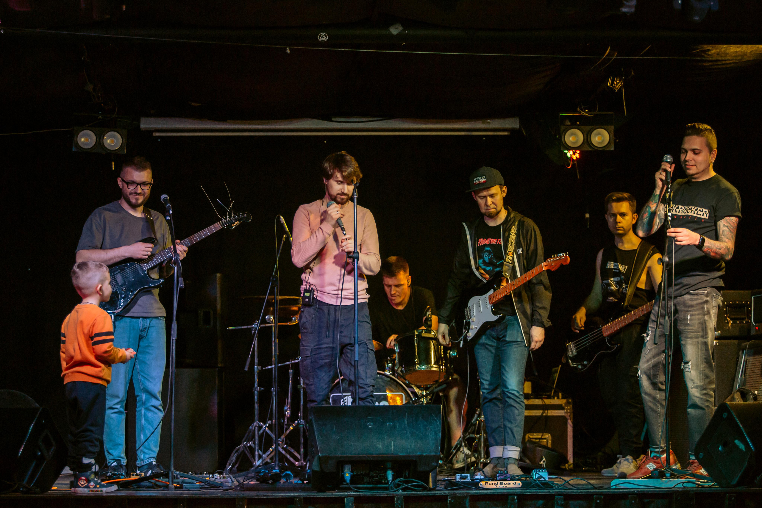 Е2 ЗНАКОМЫ чек. Фотограф Сонкина Татьяна