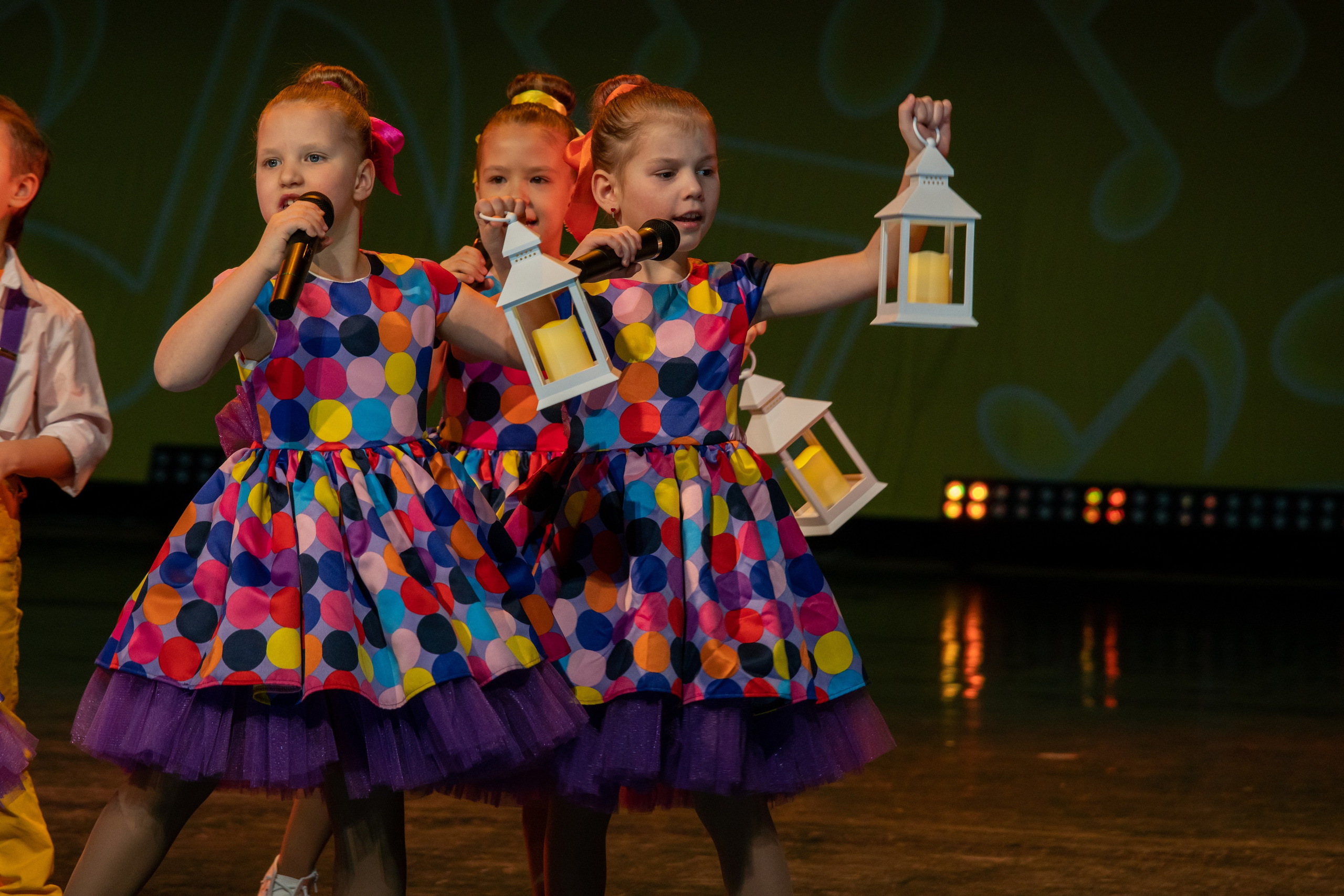 Съёмка концерта для Домисольки, большой концертный зал Космос. «Студия DRONAVT`s» — видеосъёмка и фотография г. Москва