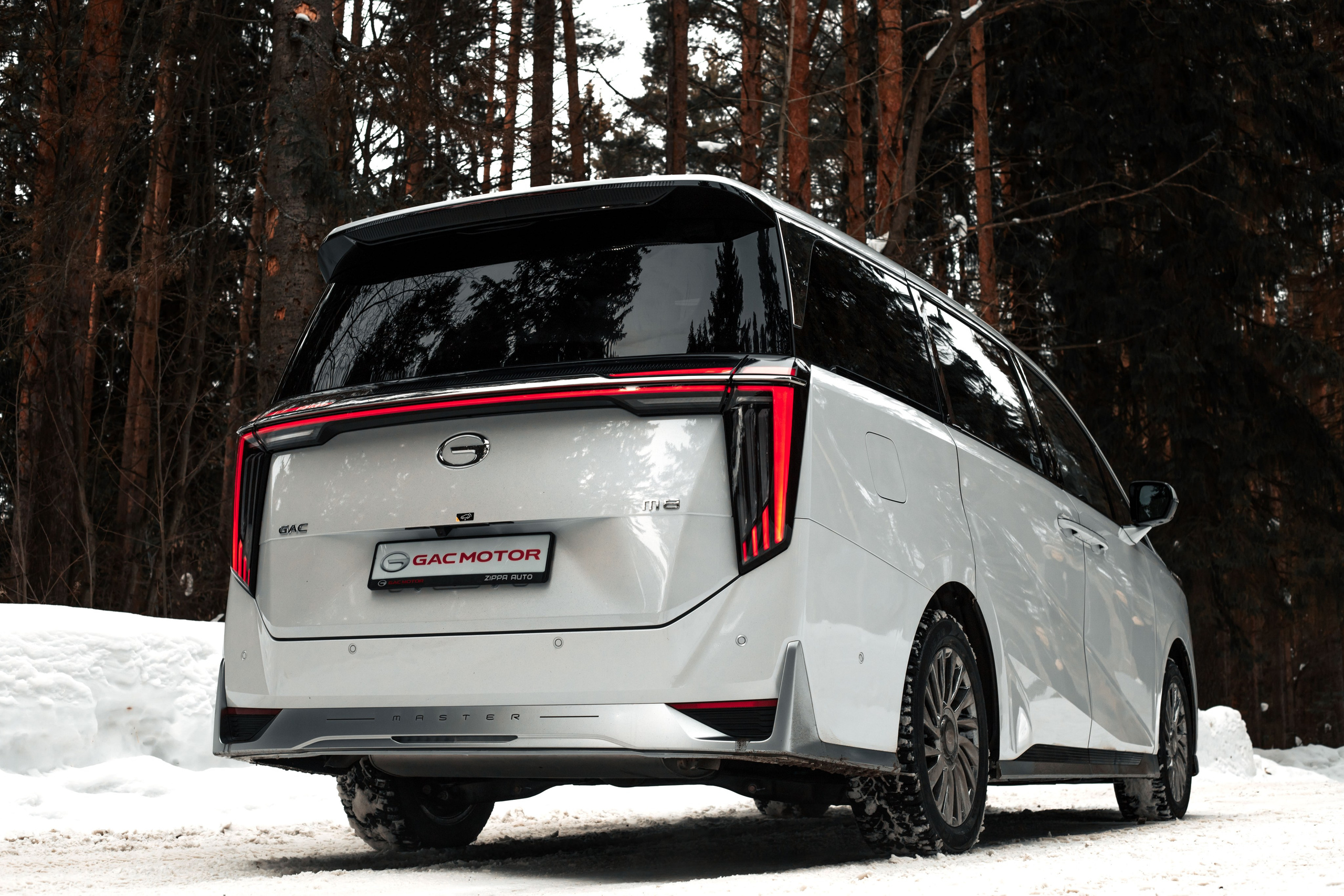 Бизнес съемка для автосалона GAC в городе Ижевск. Бизнес фотограф Ижевск — Назаров Роман