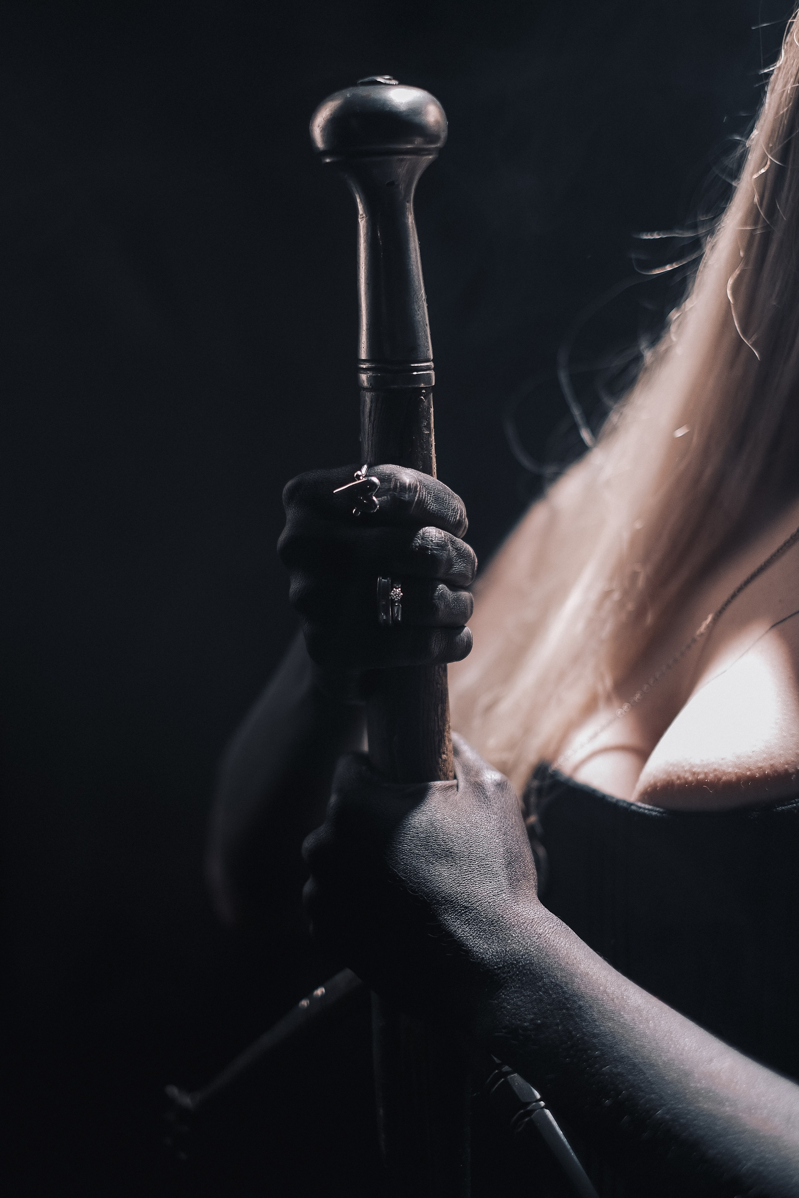 Фотосессия с мечом в стиле Castle core