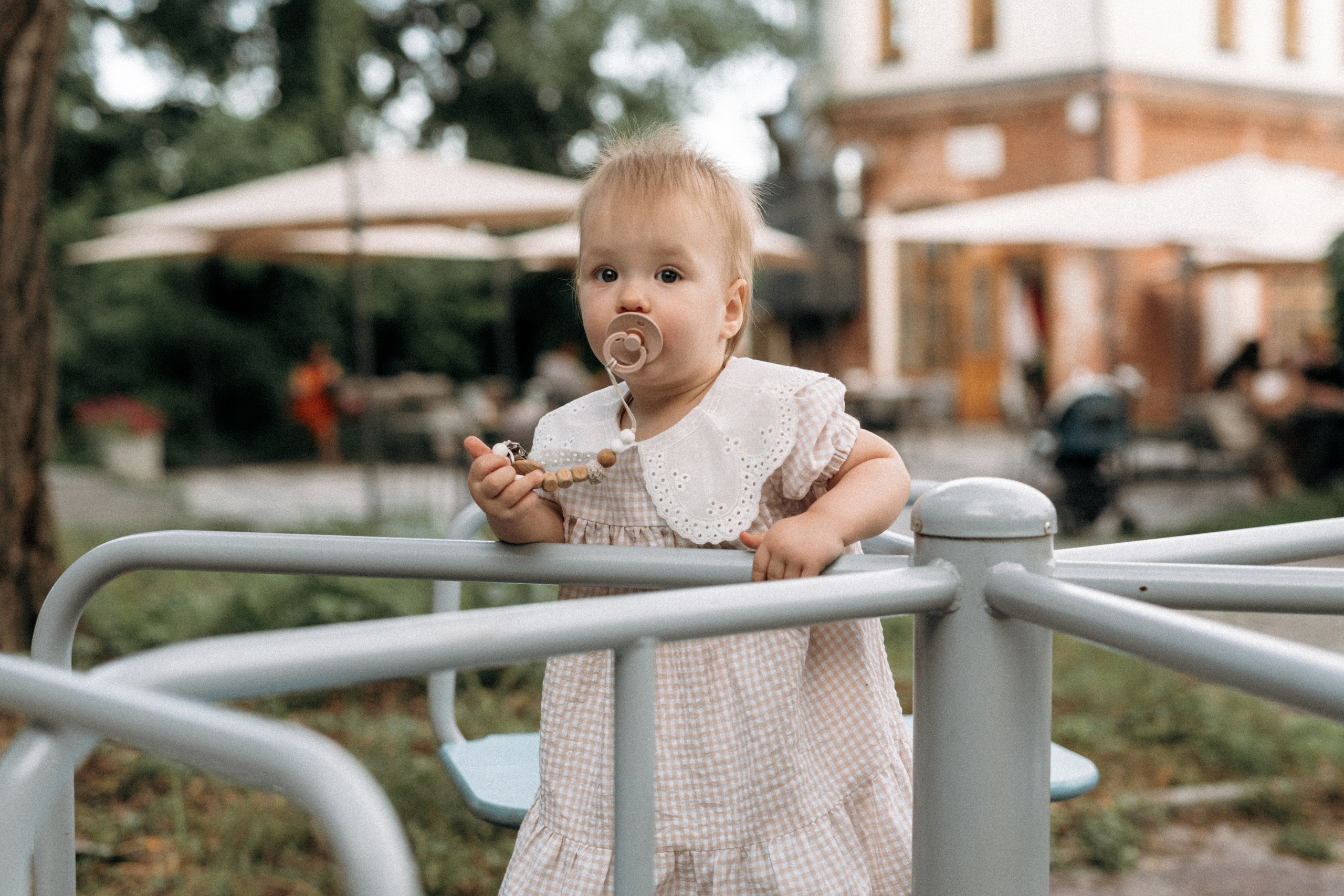 Семейная фотосессия на берегу реки для Миши, Тани, Сони и Таи. Свадебный фотограф в Тамбове Павел Четвертков