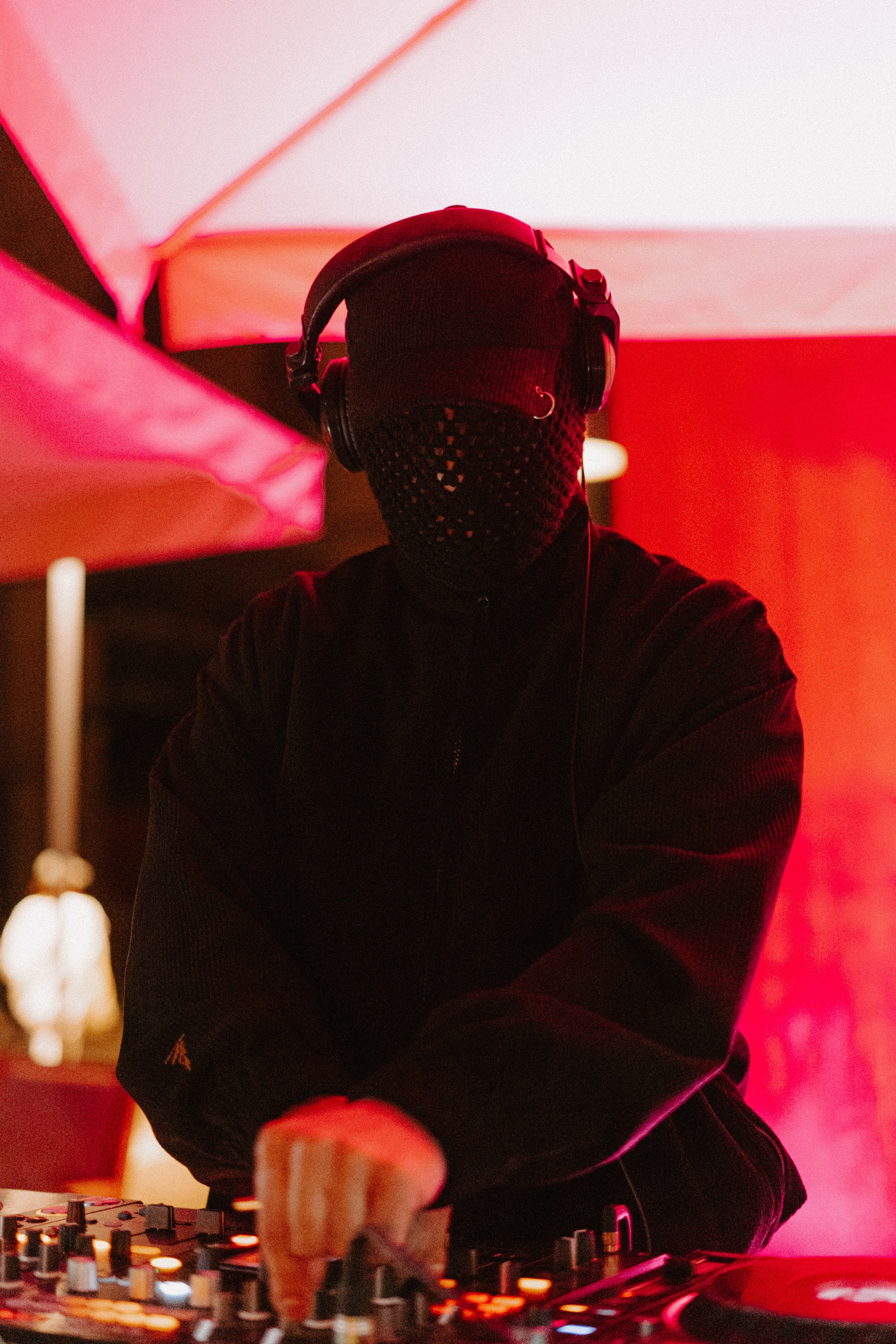 SUPERMETALL x NASHUME x RADIO GREENHOUSE. Фотограф первого впечатления