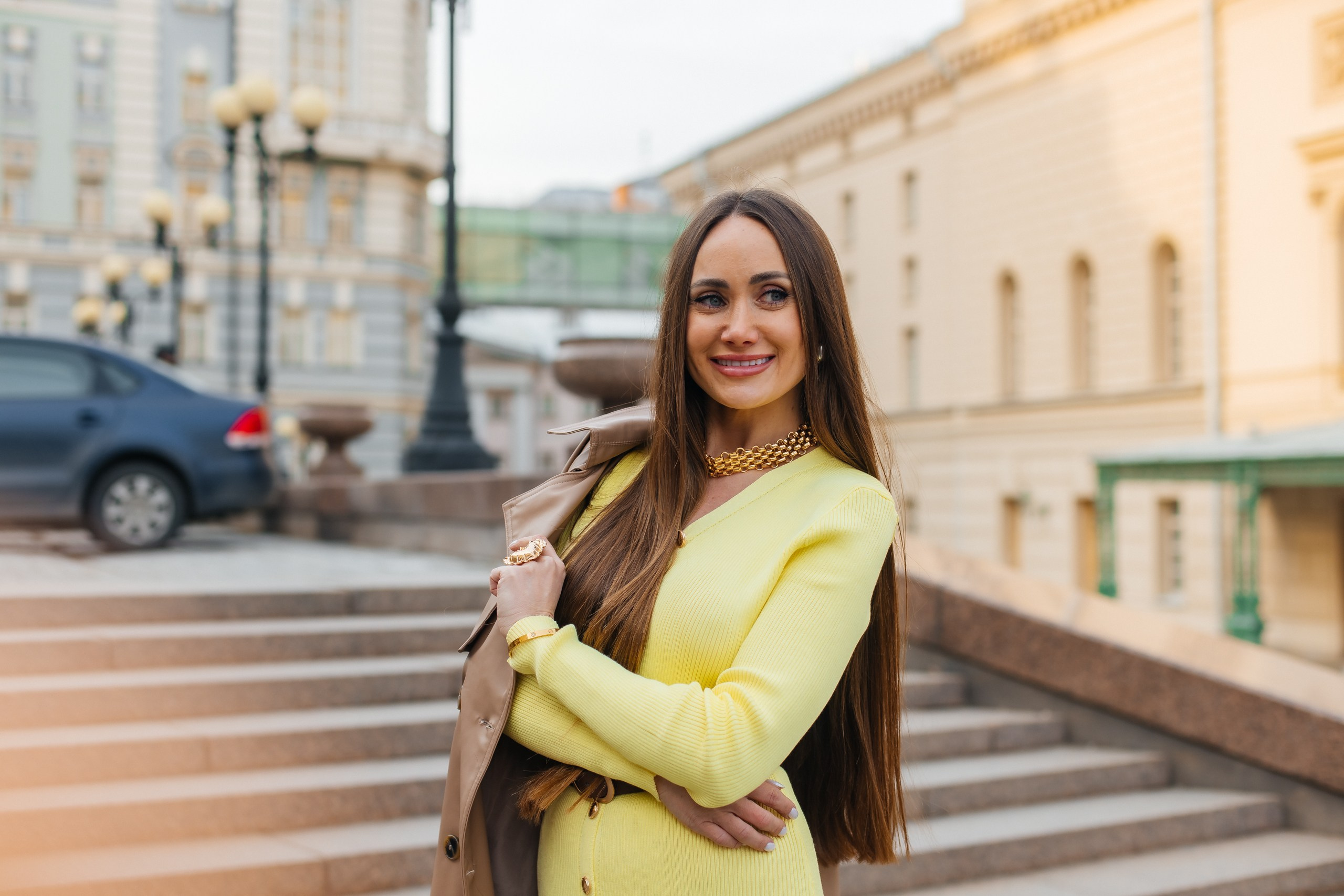 Магия театральной атмосферы: фотосессия у Большого театра. Свадебный фотограф в Москве