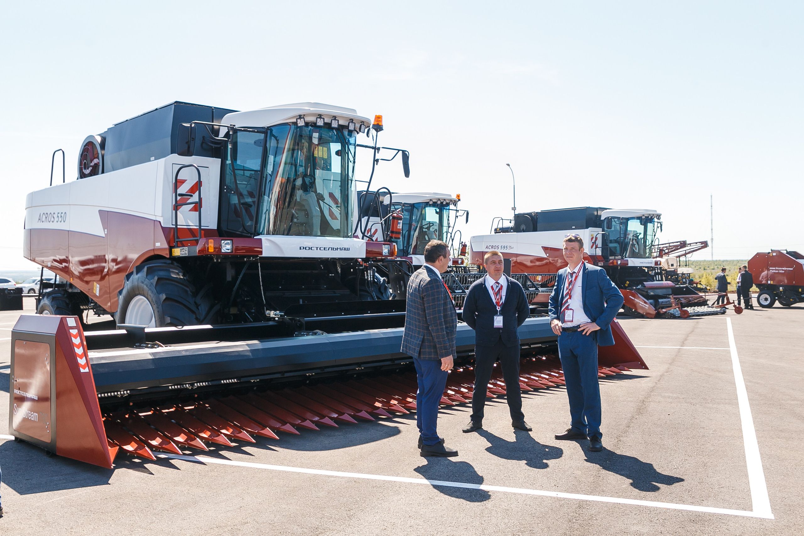 Открытие дилерского центра Ростсельмаш. Событийный фотограф Максим Бескоровайновнов