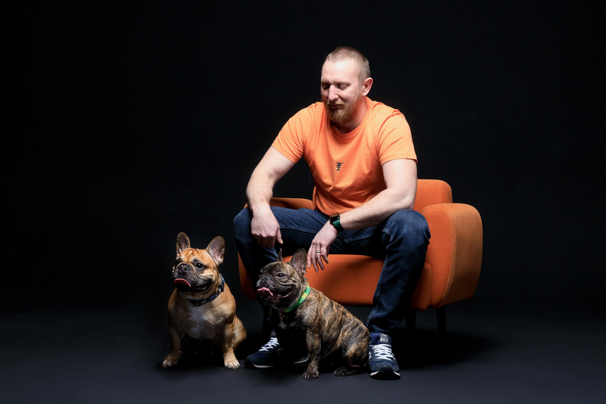 семейная фотосессия с питомцами в студии, Саратов