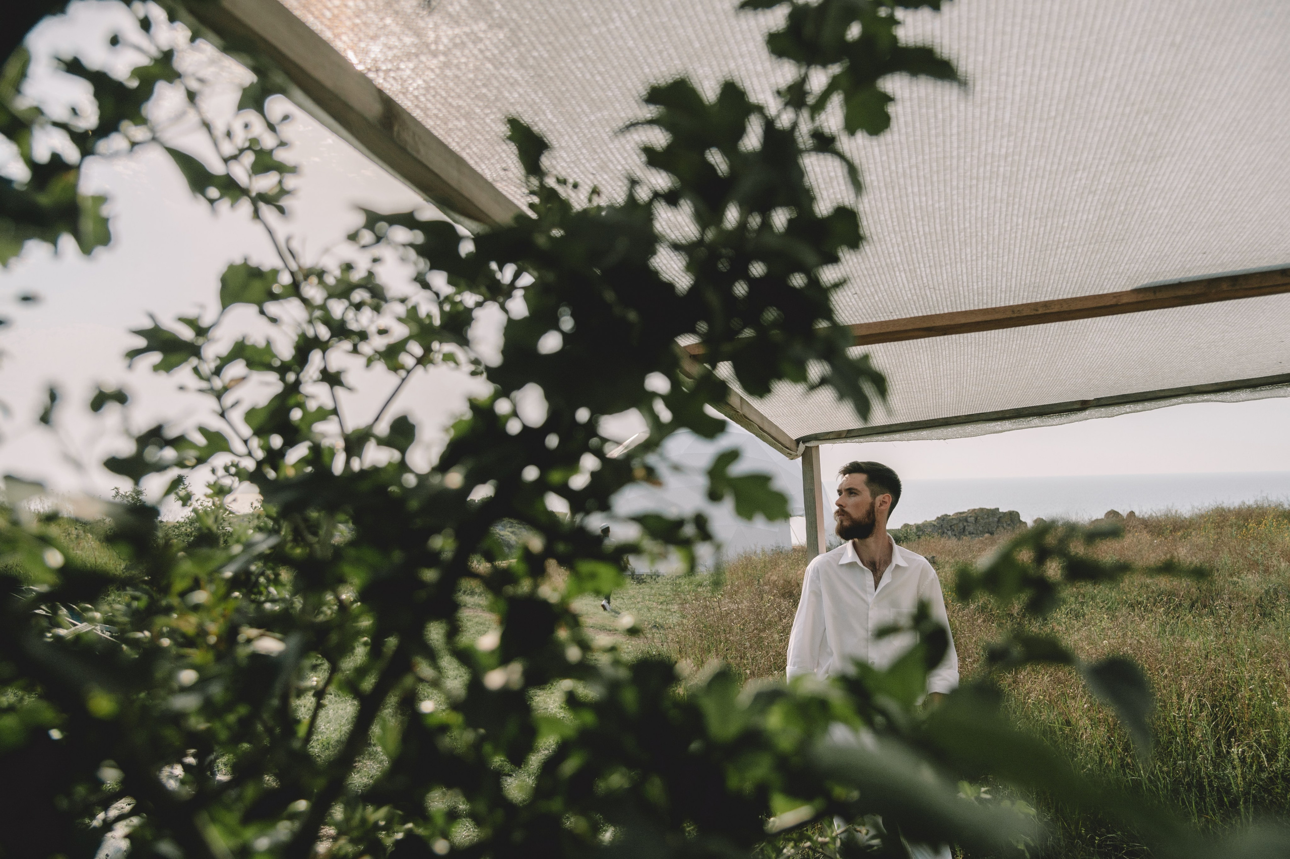 Свадебная фотосессия в Щелкино ,Бухта Космонавтов. Выездная церемония на берегу моря Крым. Свадебный и семейный фотограф и видеограф, Крым, Москва, Санкт -Петербург