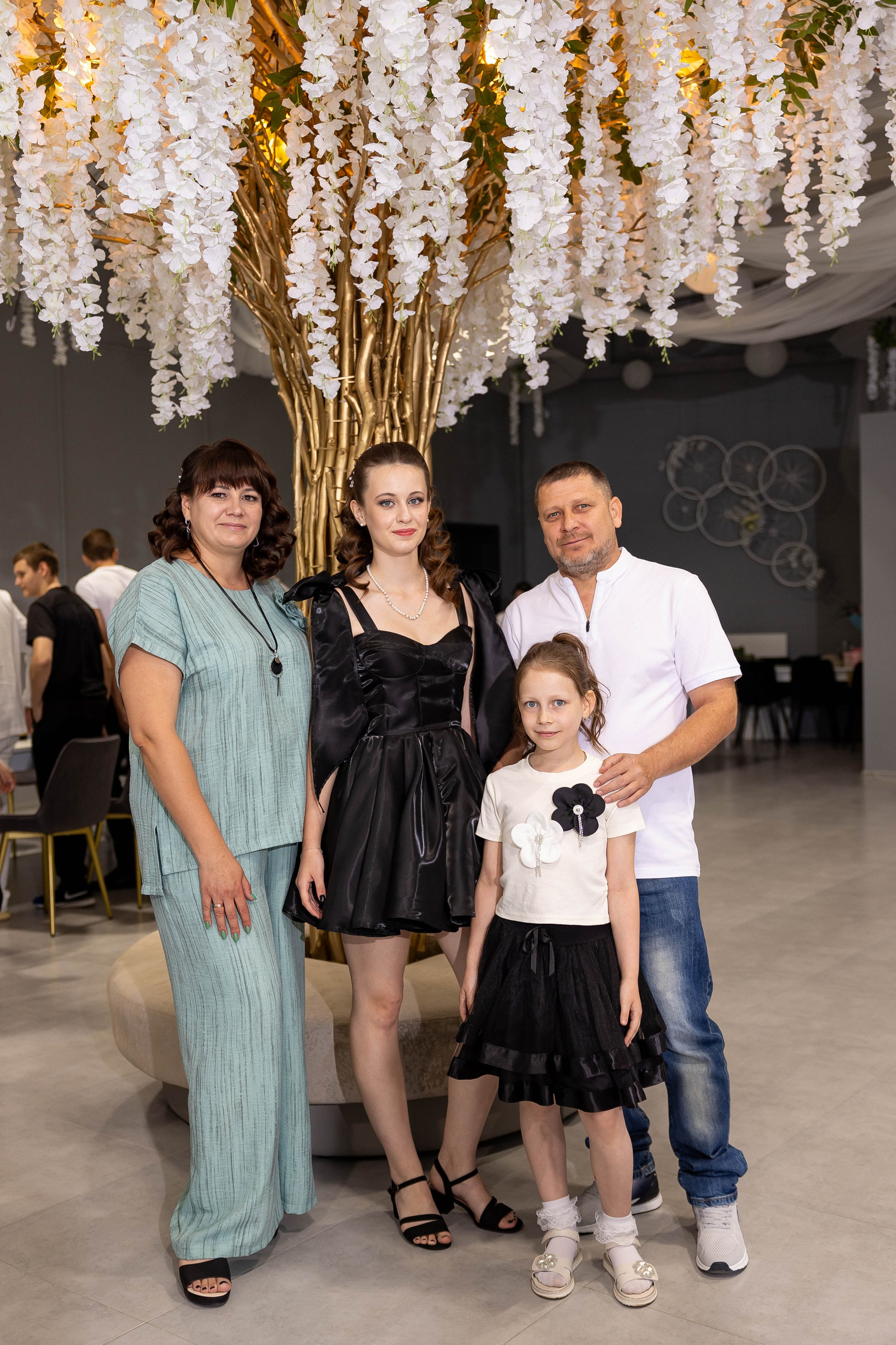 Школа 9 выпуск 2025. Выпускные альбомы в Краснодарском крае