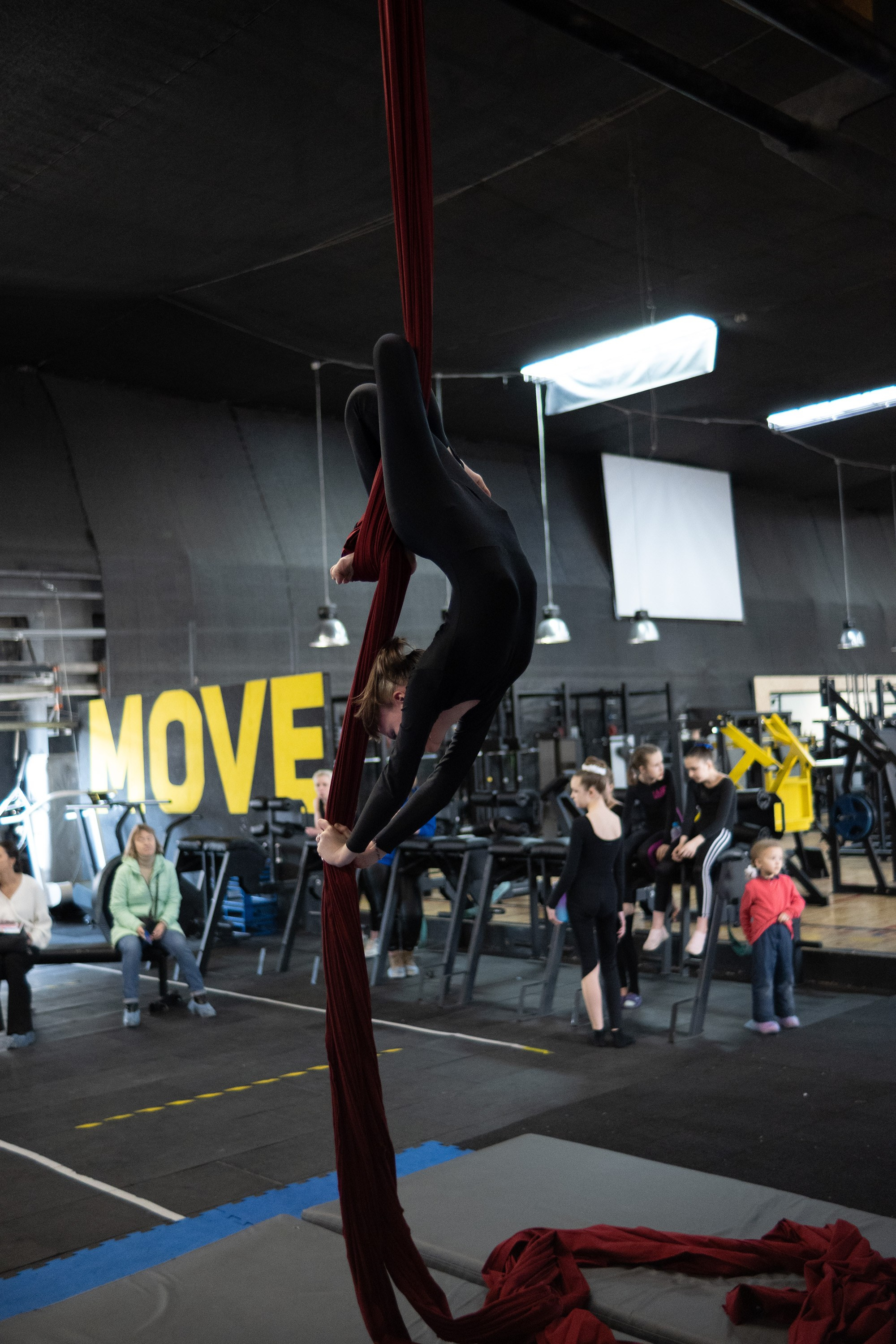 Внутриклубные соревнования по воздушной гимнастике 02.04.23