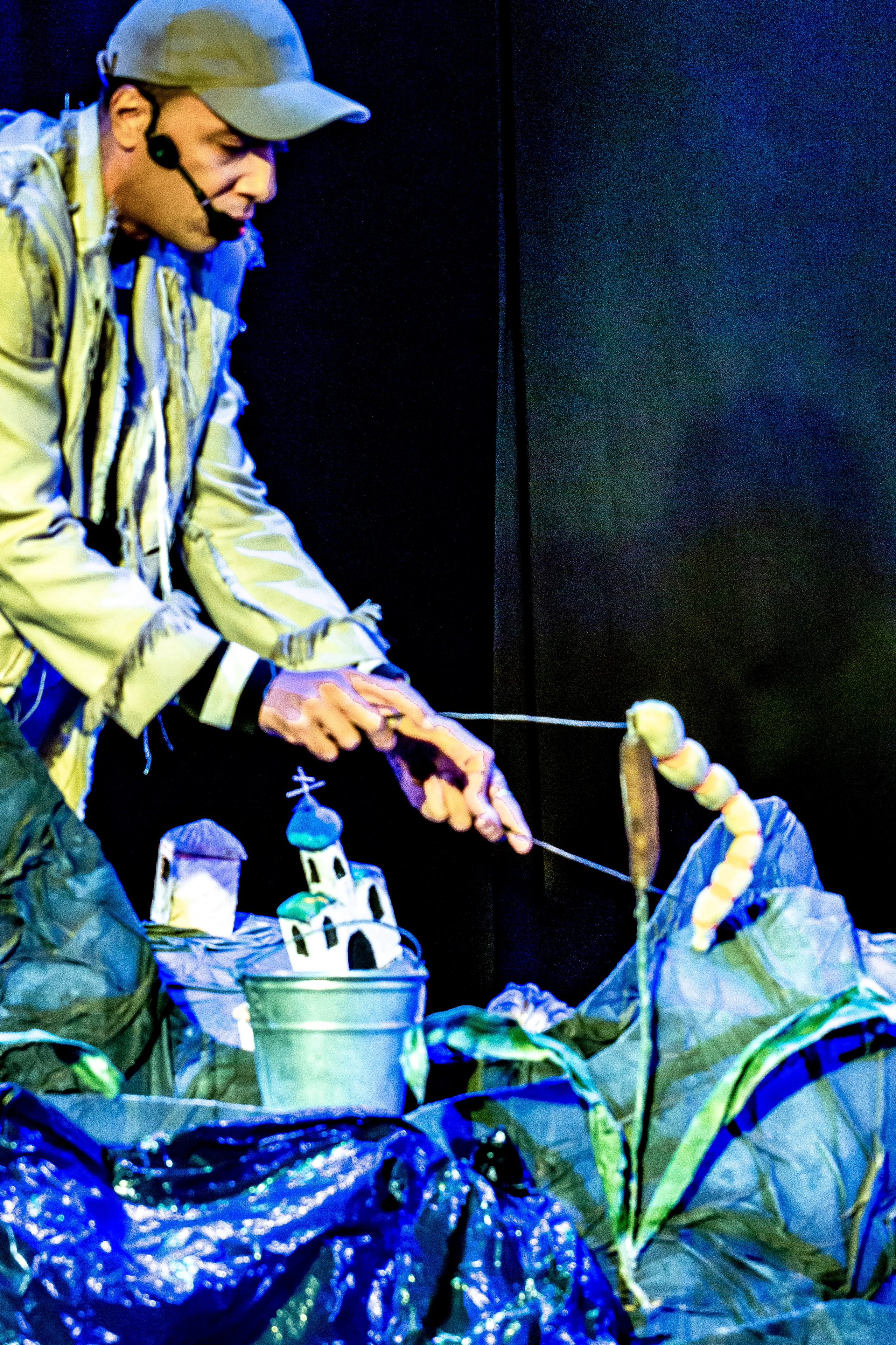 Спектакль театра Саквояж Лягушка путешествиница. Фотограф в Сочи Юрий Шептаев