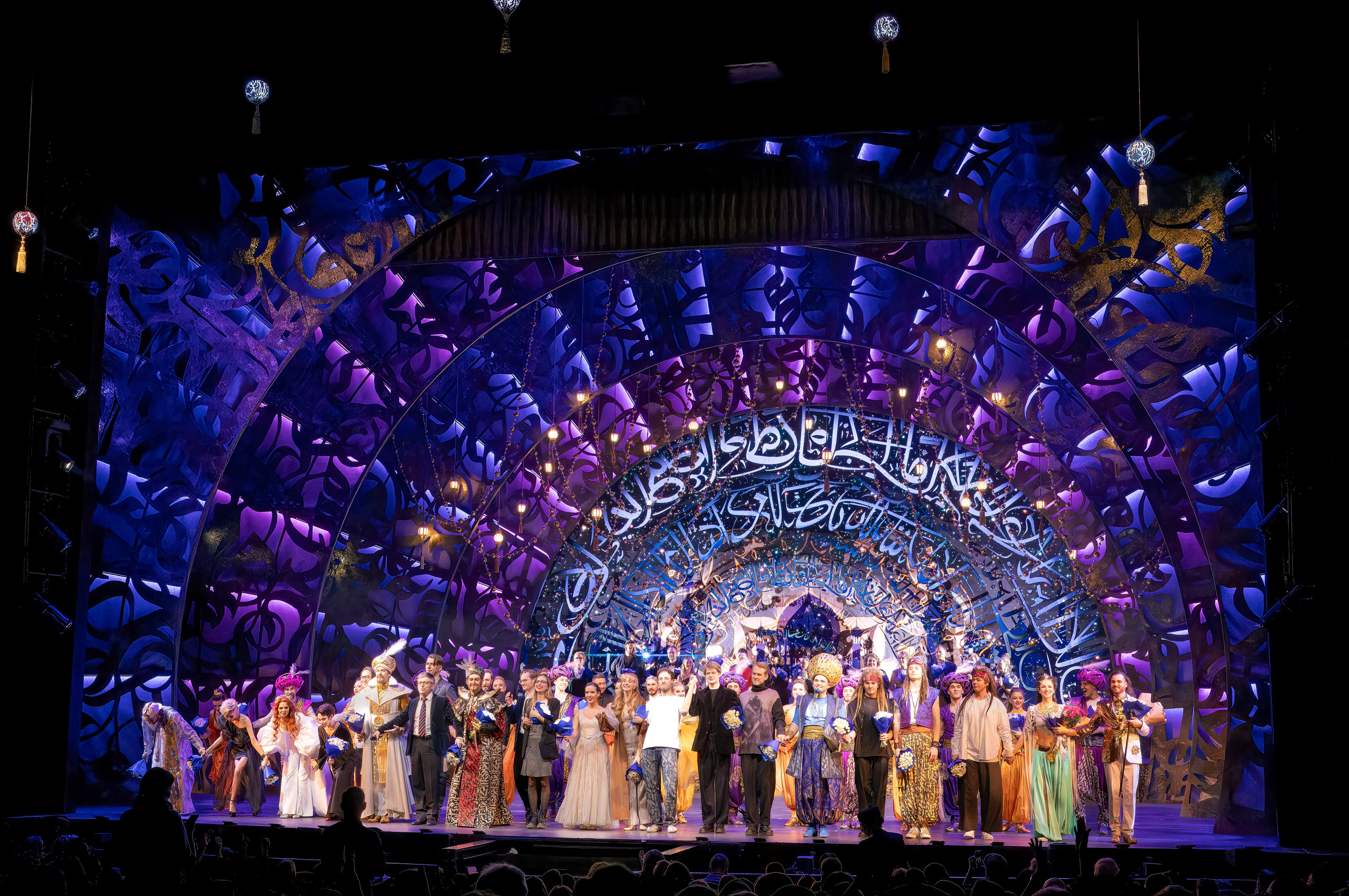 Бродвей Москва: Последняя Сказка. Сайт фотографа Сергея Абрамова