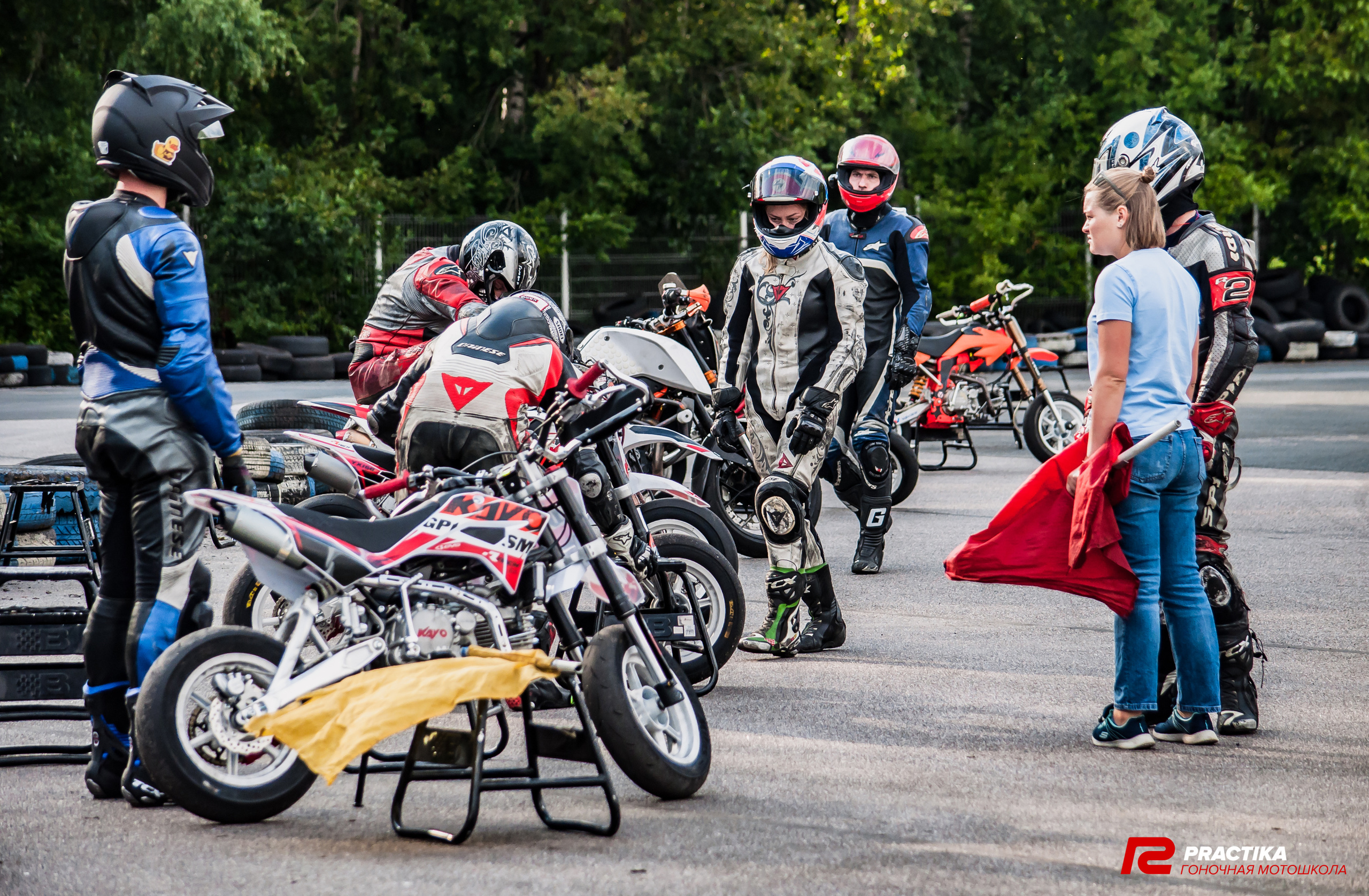Соревнования гоночной мотошколы PRACTIKA. Мотофотограф в Санкт-Петербурге Мария Скурская