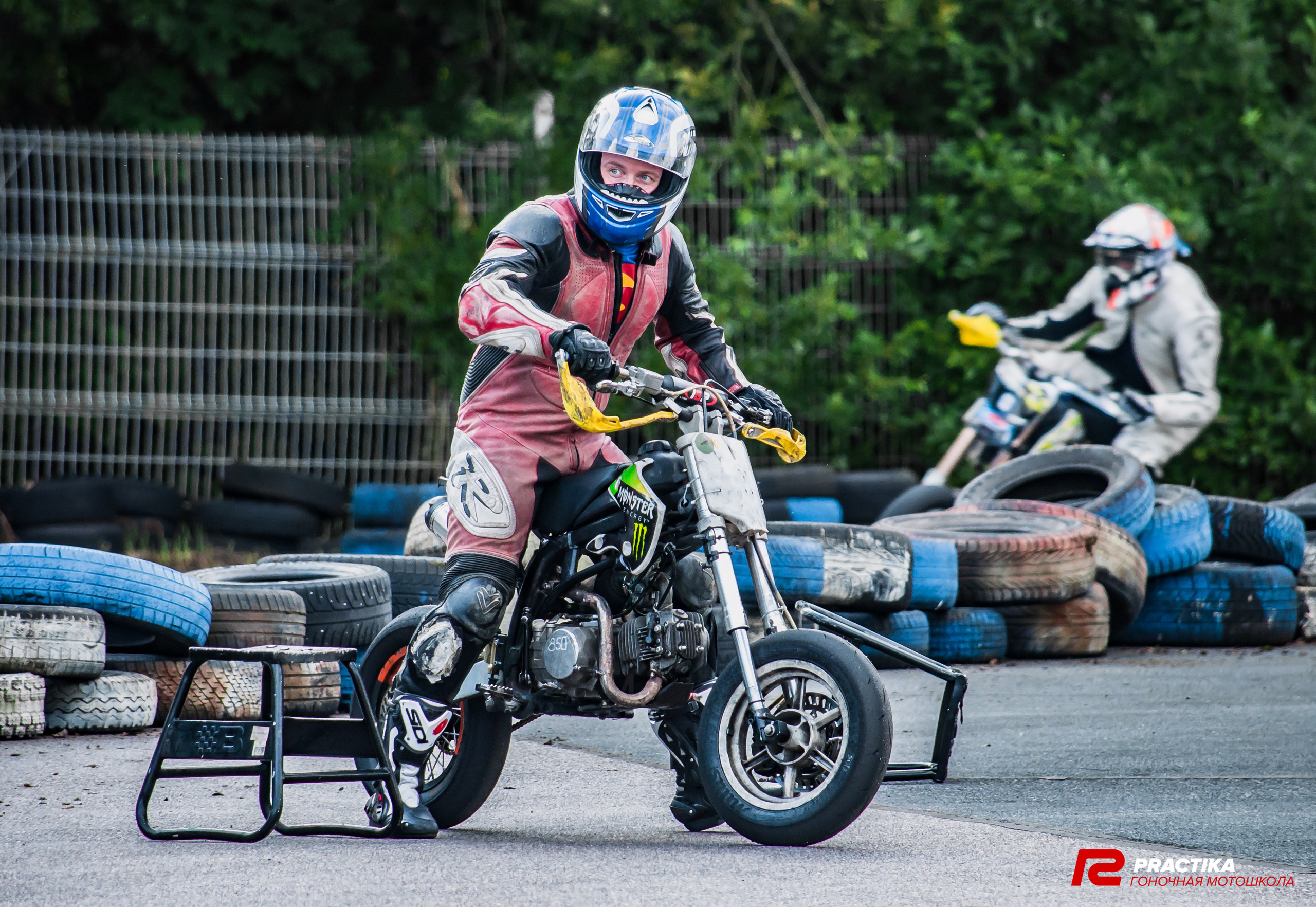 Соревнования гоночной мотошколы PRACTIKA. Мотофотограф в Санкт-Петербурге Мария Скурская