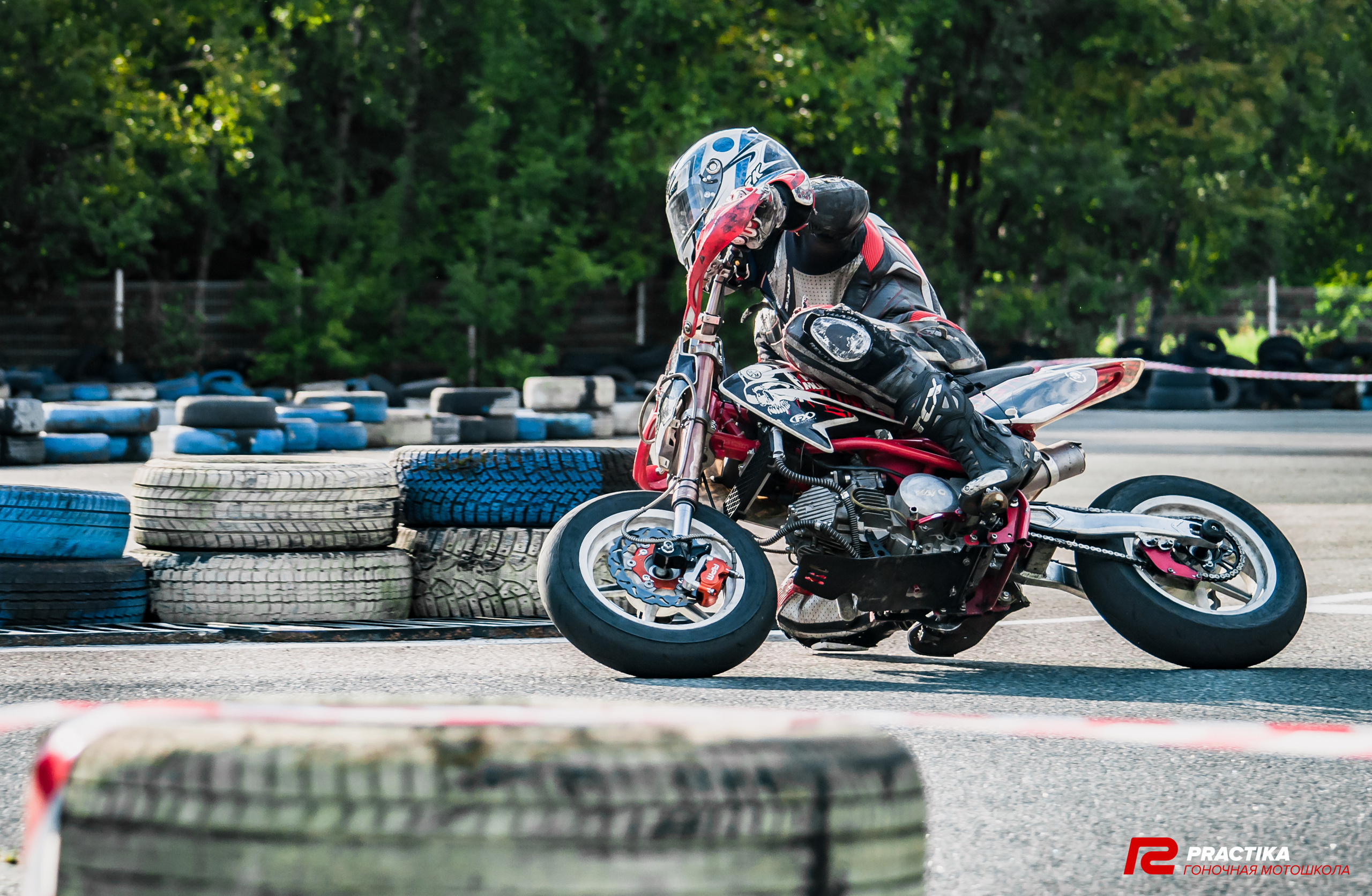 Соревнования гоночной мотошколы PRACTIKA. Мотофотограф в Санкт-Петербурге Мария Скурская