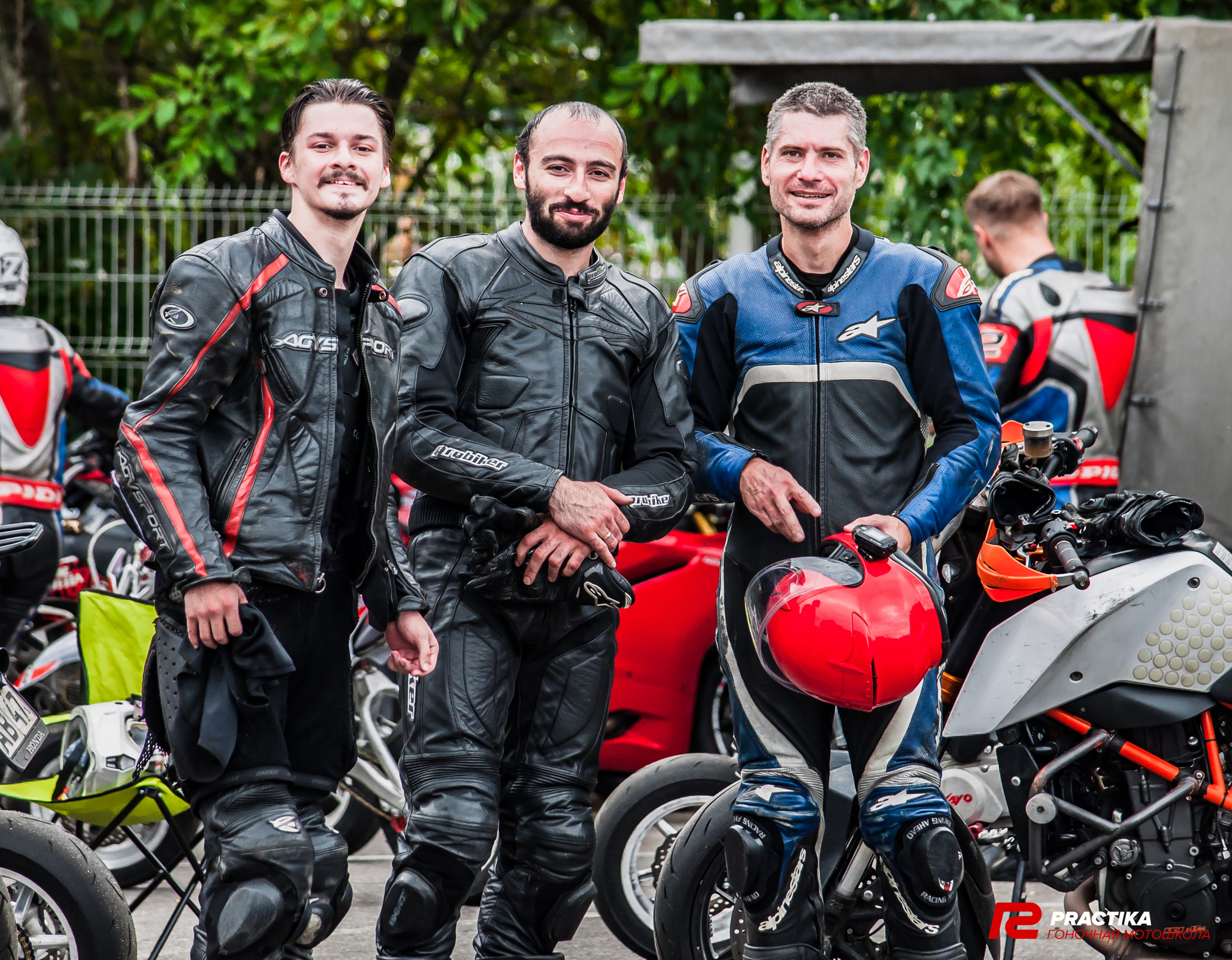 Соревнования гоночной мотошколы PRACTIKA. Мотофотограф в Санкт-Петербурге Мария Скурская