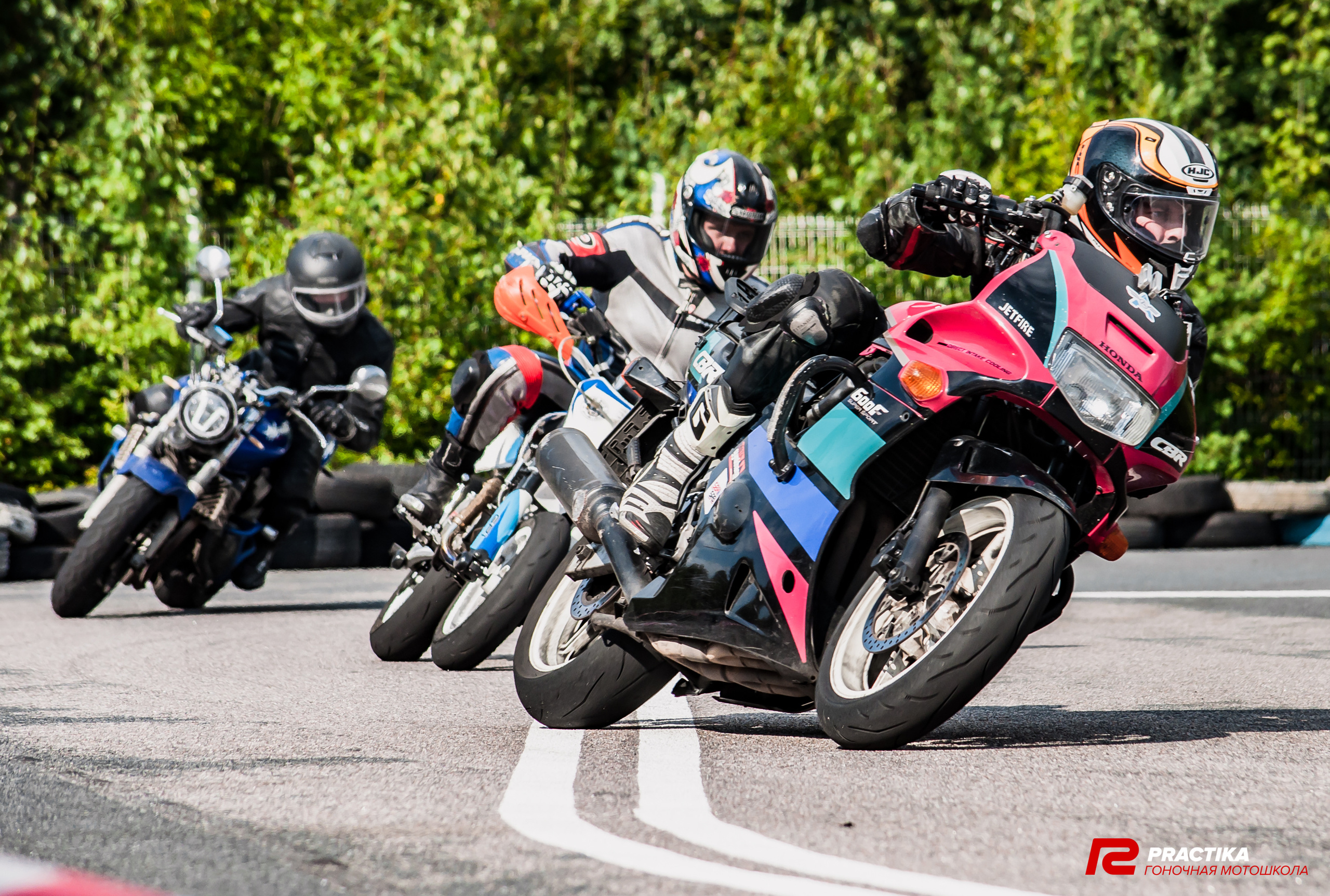 Соревнования гоночной мотошколы PRACTIKA. Мотофотограф в Санкт-Петербурге Мария Скурская