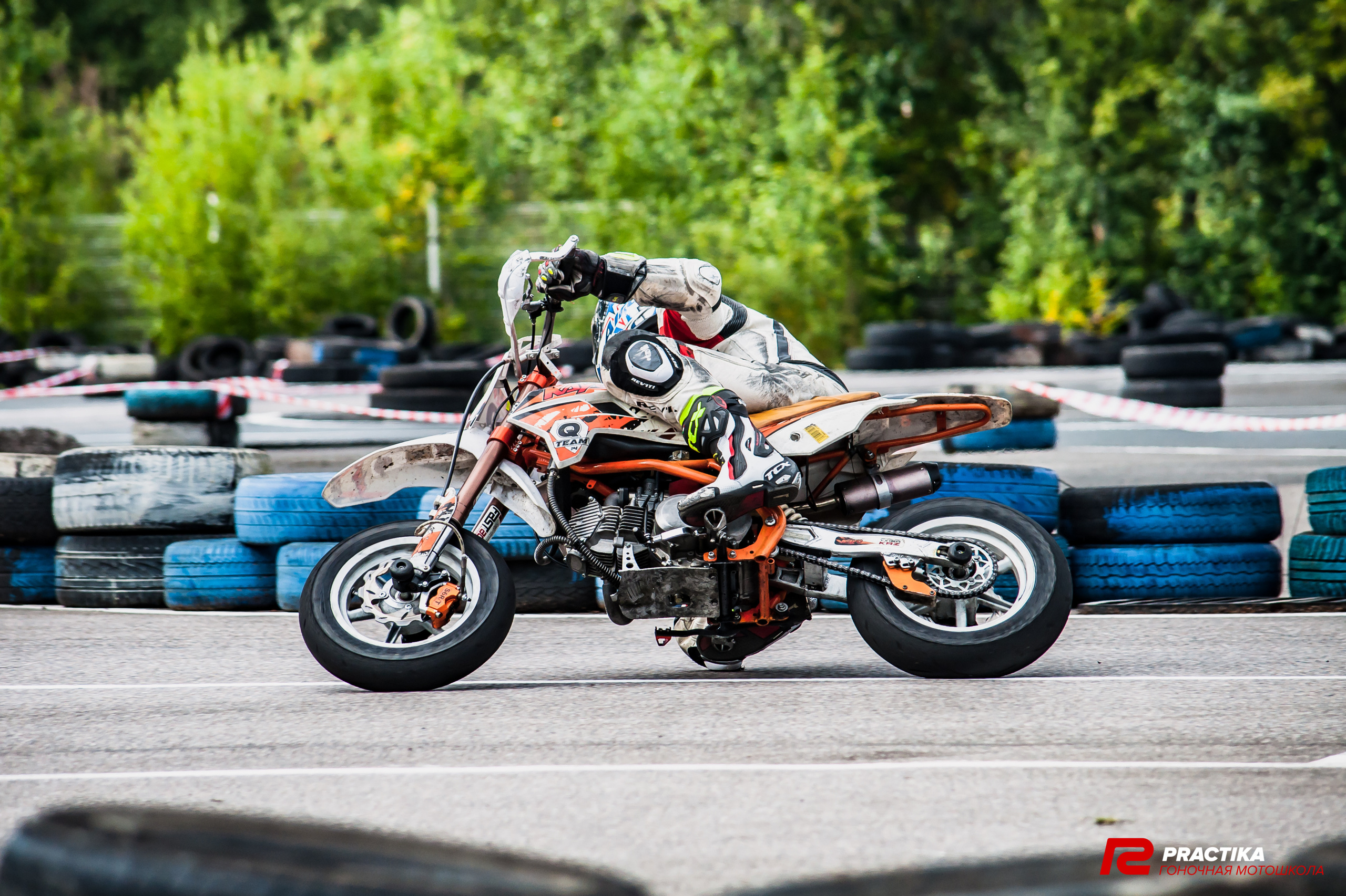 Соревнования гоночной мотошколы PRACTIKA. Мотофотограф в Санкт-Петербурге Мария Скурская