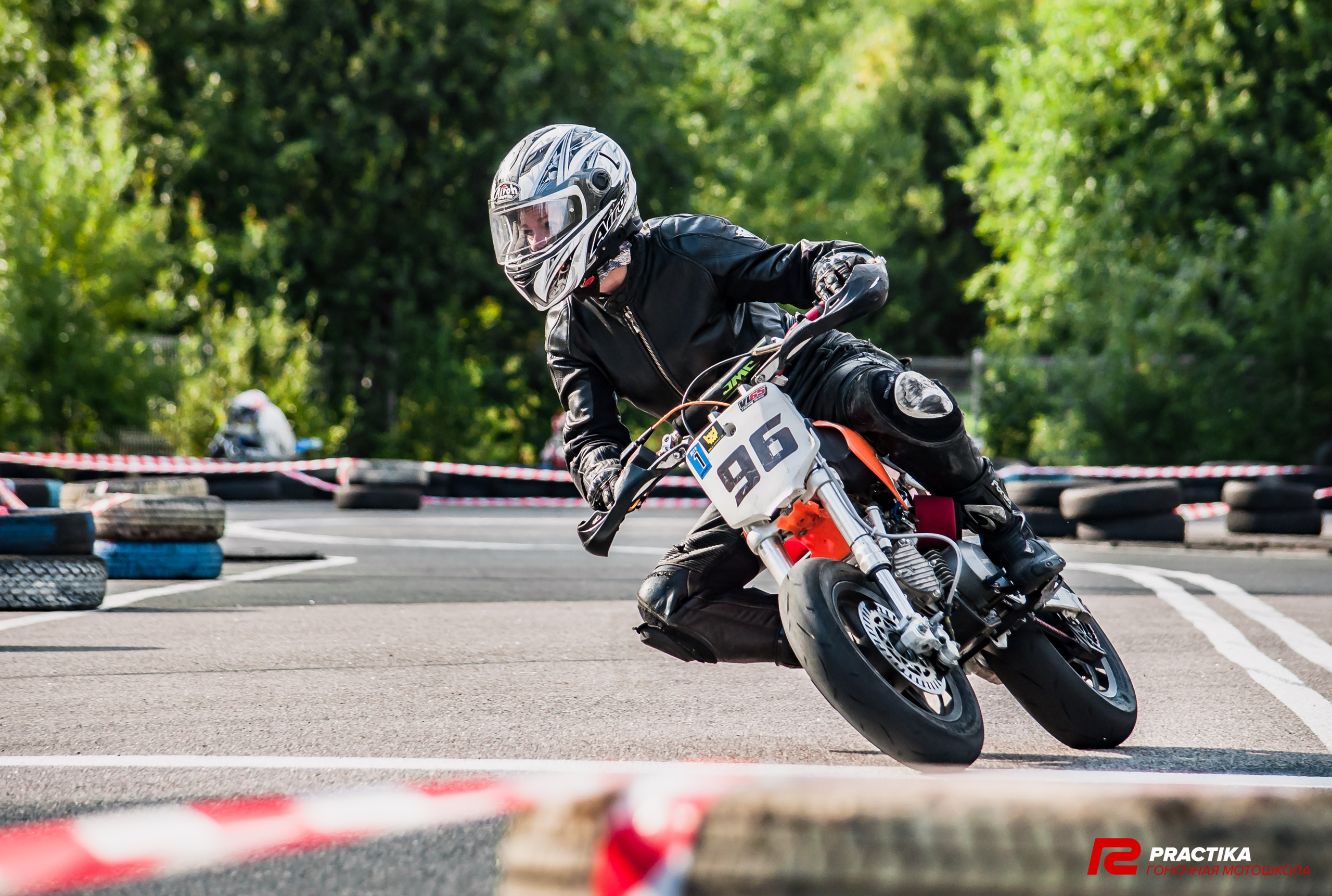 Соревнования гоночной мотошколы PRACTIKA. Мотофотограф в Санкт-Петербурге Мария Скурская