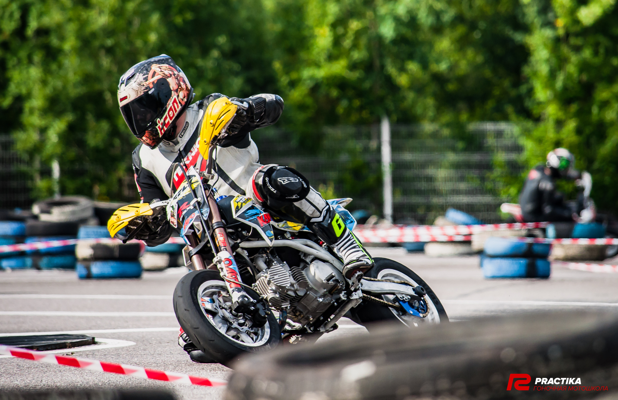 Соревнования гоночной мотошколы PRACTIKA. Мотофотограф в Санкт-Петербурге Мария Скурская