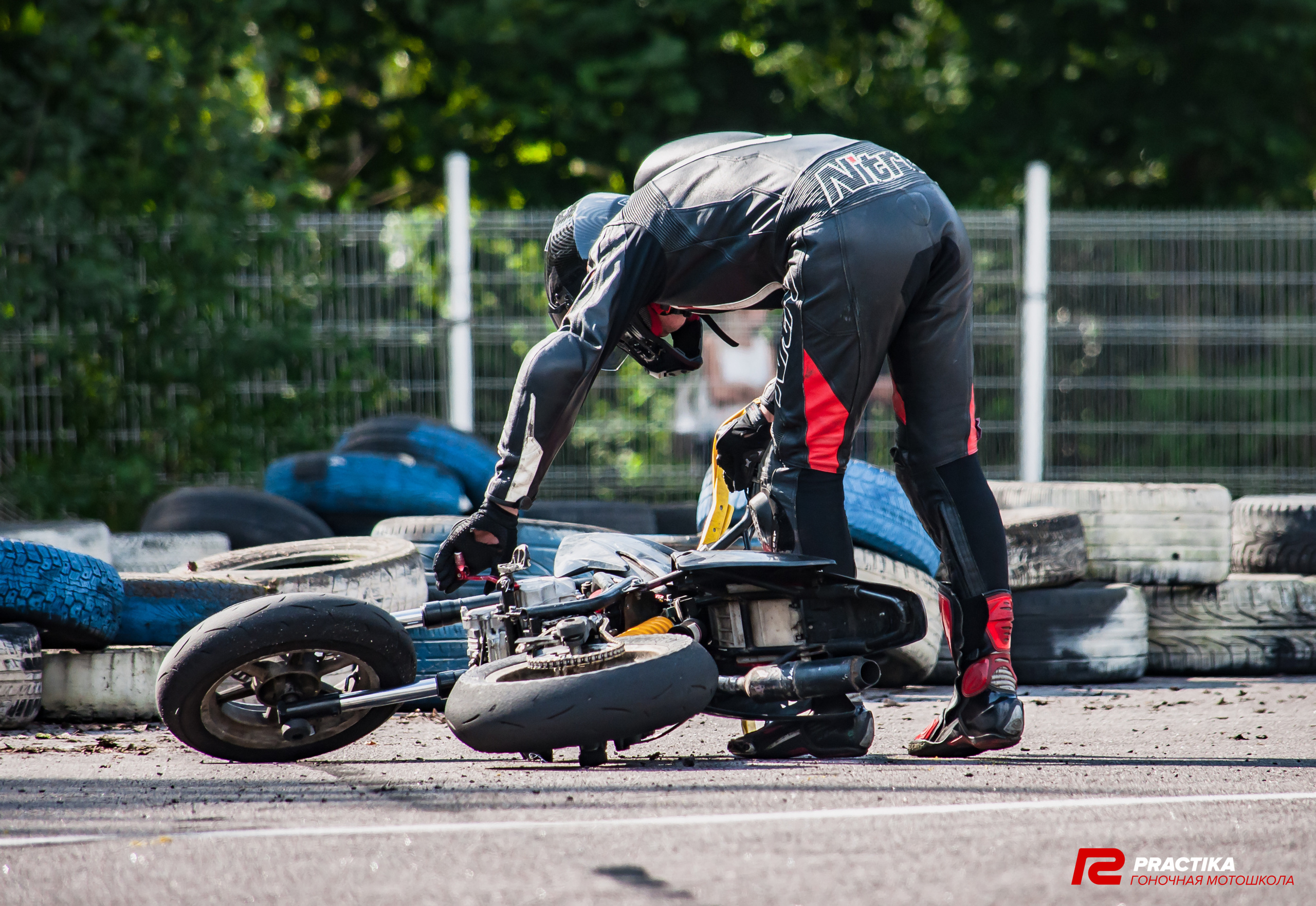 Соревнования гоночной мотошколы PRACTIKA. Мотофотограф в Санкт-Петербурге Мария Скурская