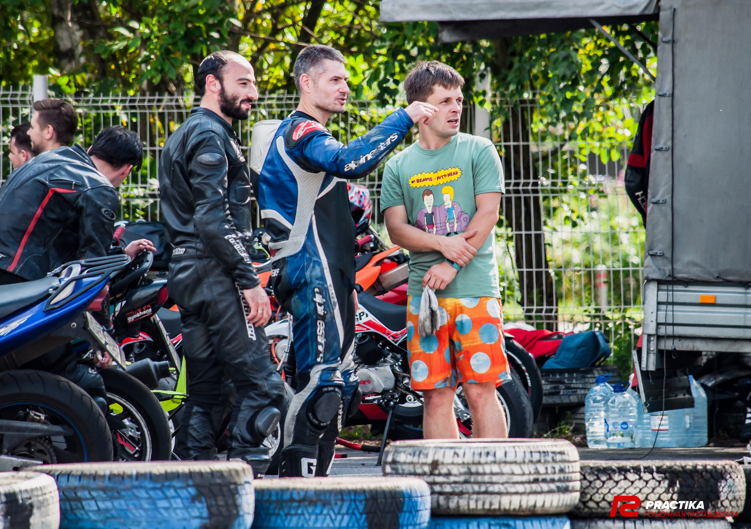 Соревнования гоночной мотошколы PRACTIKA. Мотофотограф в Санкт-Петербурге Мария Скурская