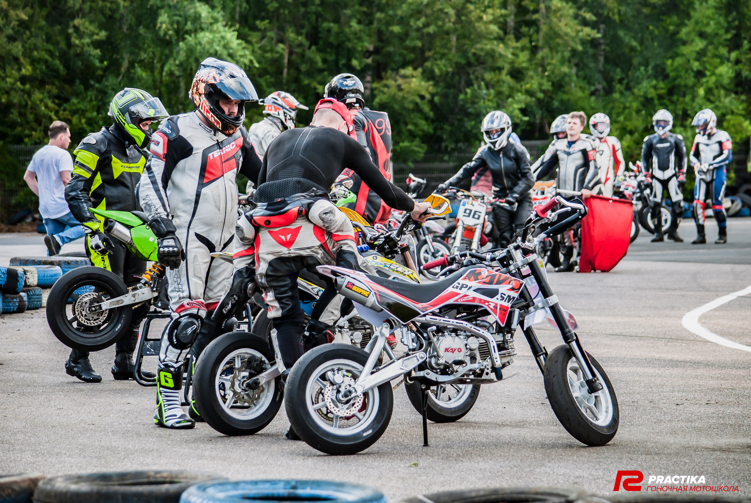 Соревнования гоночной мотошколы PRACTIKA. Мотофотограф в Санкт-Петербурге Мария Скурская