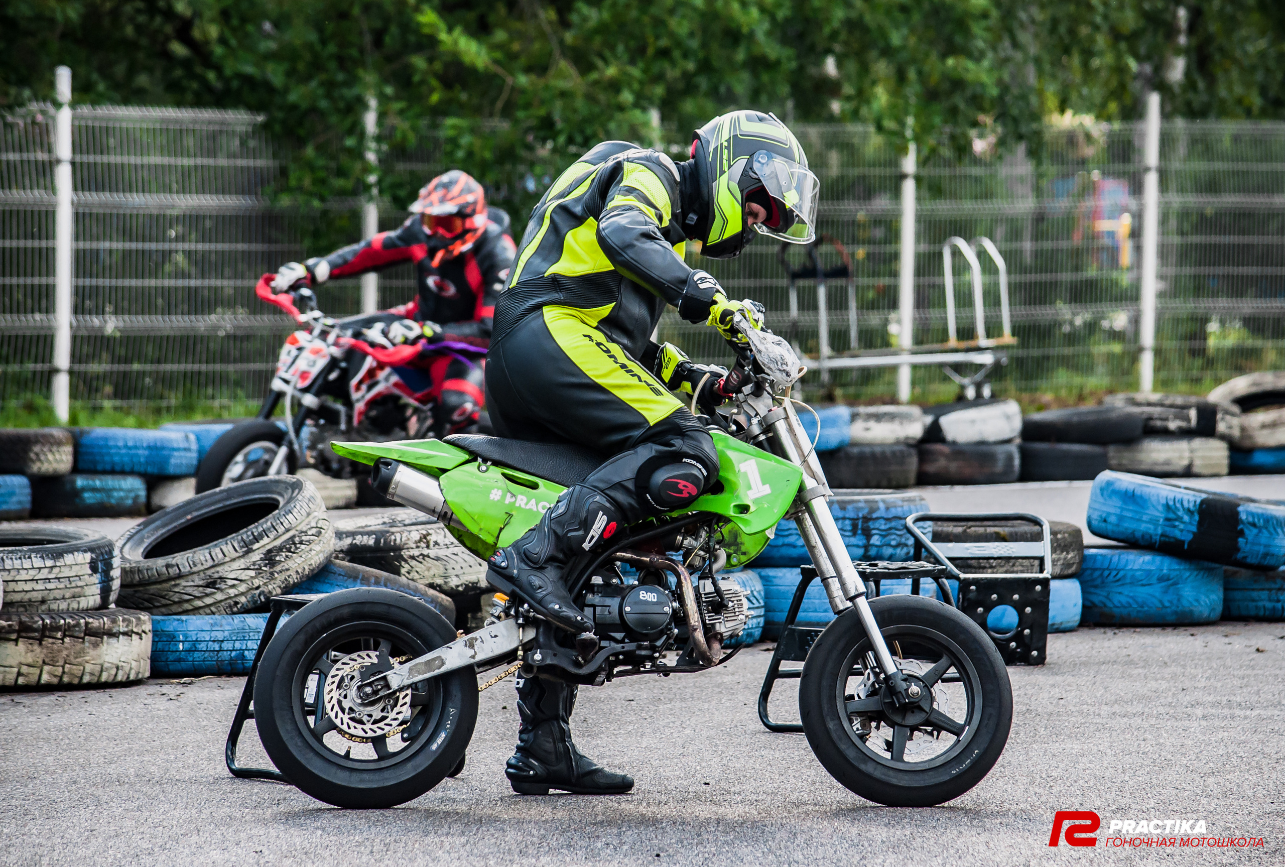 Соревнования гоночной мотошколы PRACTIKA. Мотофотограф в Санкт-Петербурге Мария Скурская