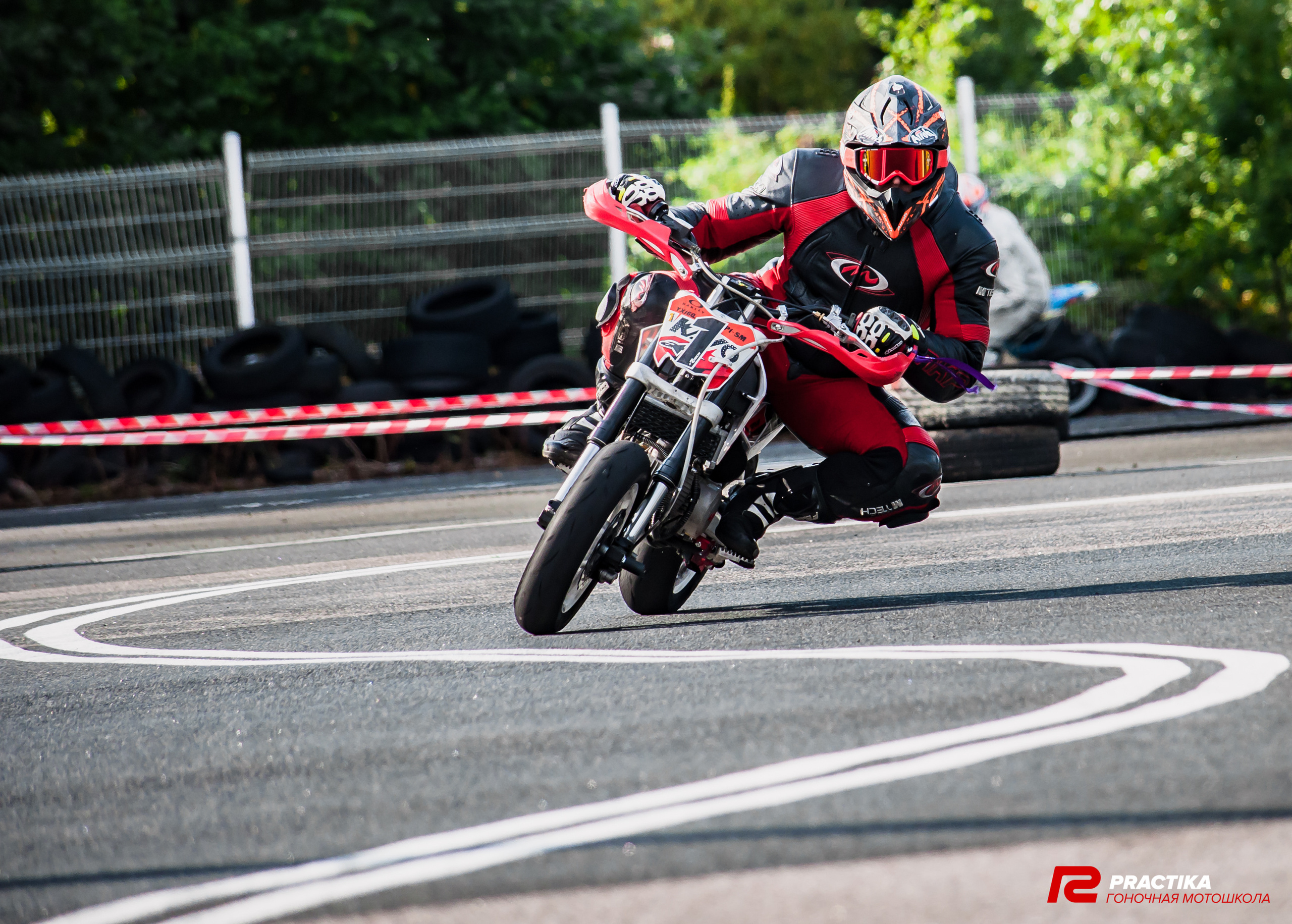 Соревнования гоночной мотошколы PRACTIKA. Мотофотограф в Санкт-Петербурге Мария Скурская