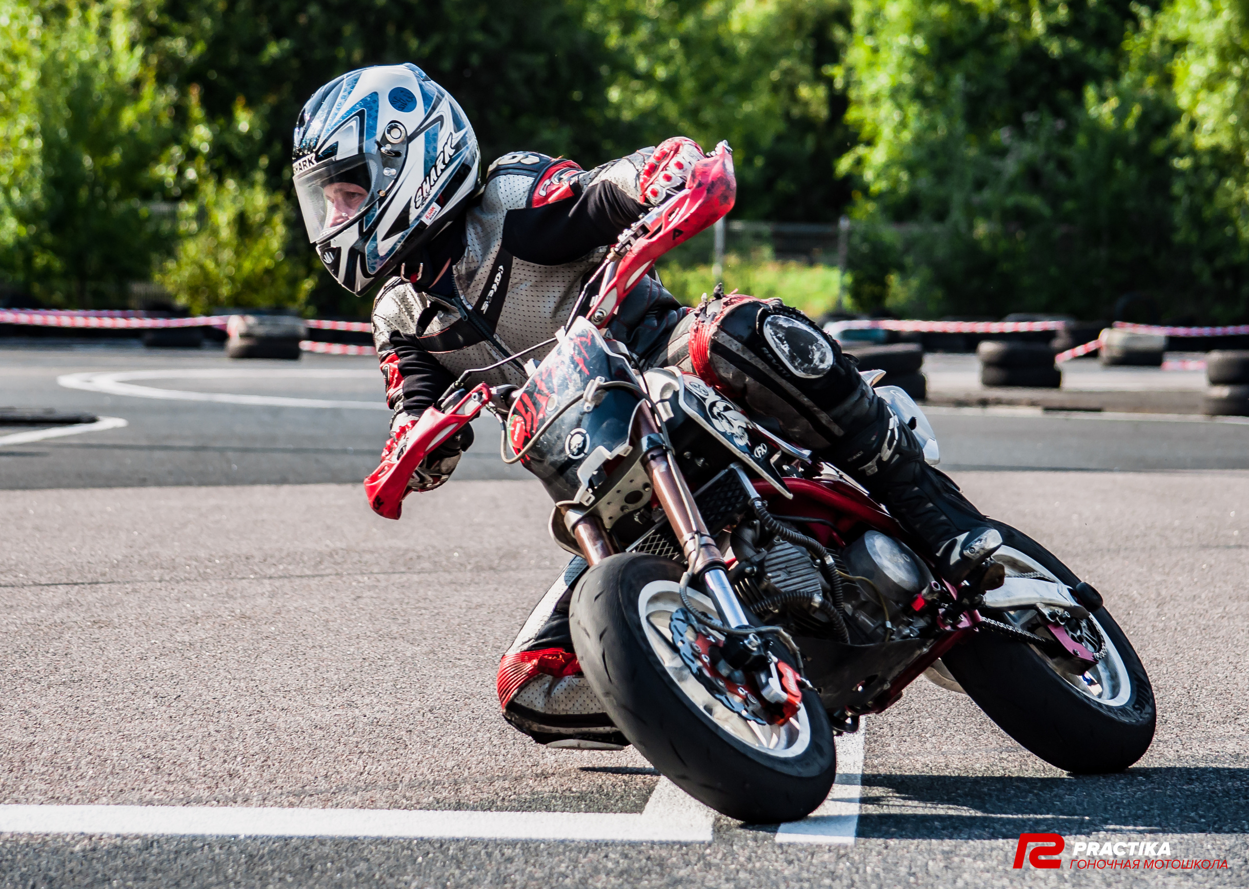 Соревнования гоночной мотошколы PRACTIKA. Мотофотограф в Санкт-Петербурге Мария Скурская