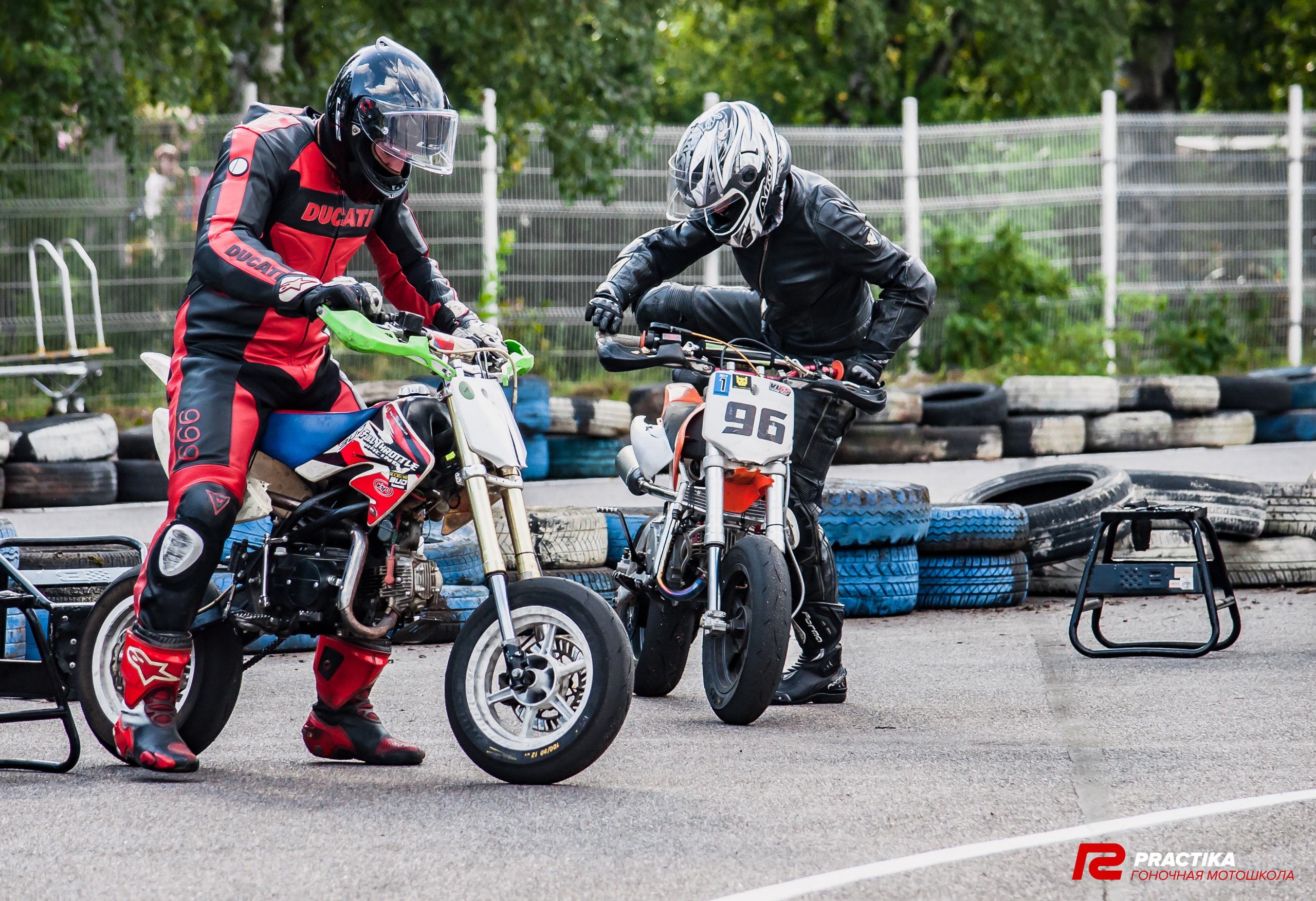 Соревнования гоночной мотошколы PRACTIKA. Мотофотограф в Санкт-Петербурге Мария Скурская