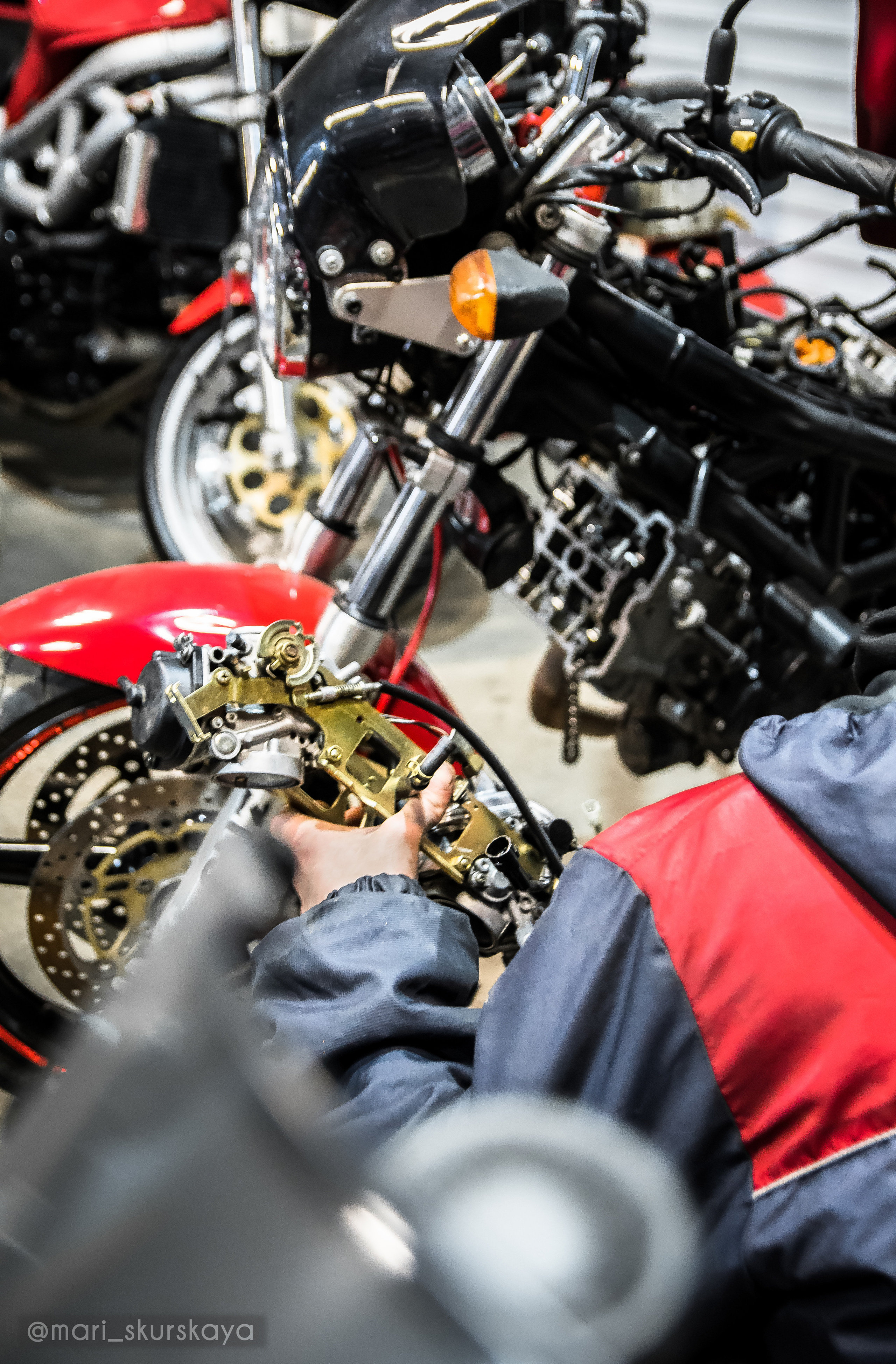 Мотосервис. Мотофотограф в Санкт-Петербурге Мария Скурская