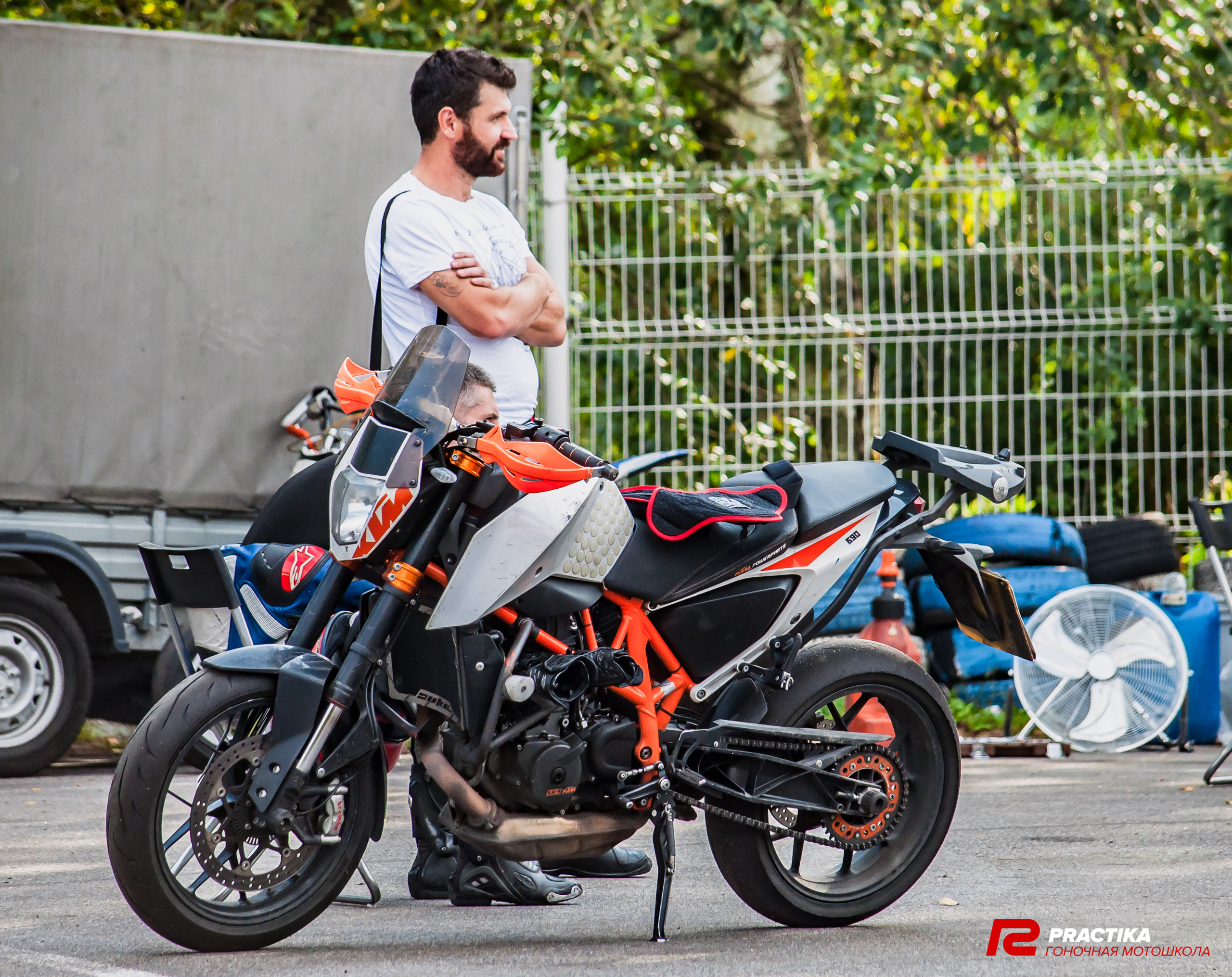 Соревнования гоночной мотошколы PRACTIKA. Мотофотограф в Санкт-Петербурге Мария Скурская