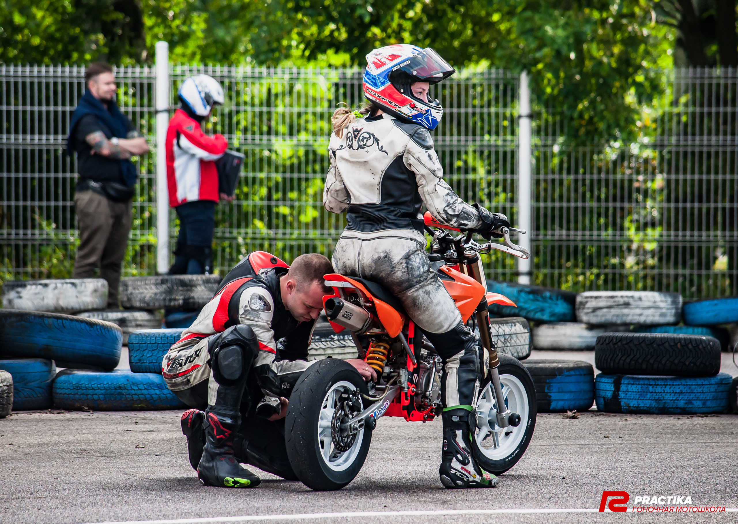 Соревнования гоночной мотошколы PRACTIKA. Мотофотограф в Санкт-Петербурге Мария Скурская