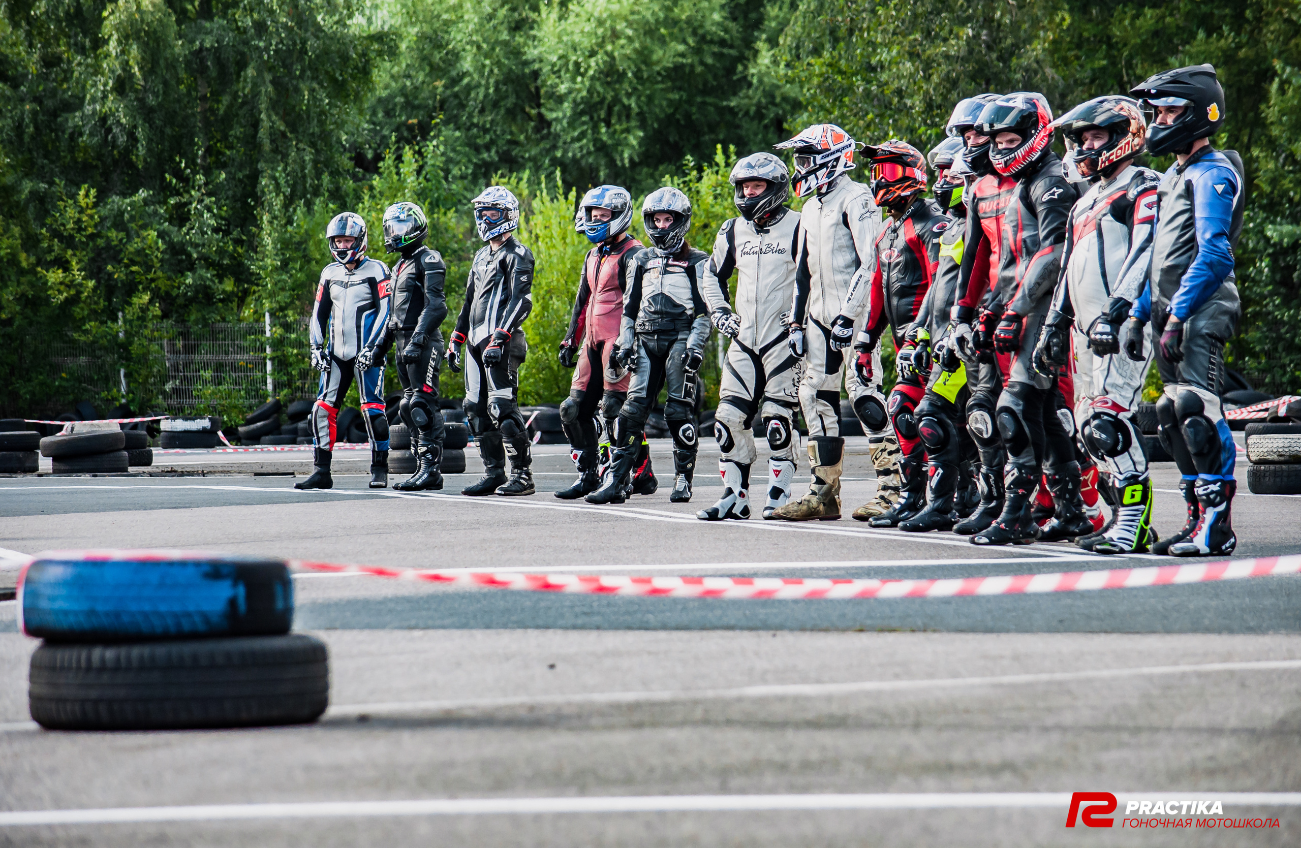 Соревнования гоночной мотошколы PRACTIKA. Мотофотограф в Санкт-Петербурге Мария Скурская