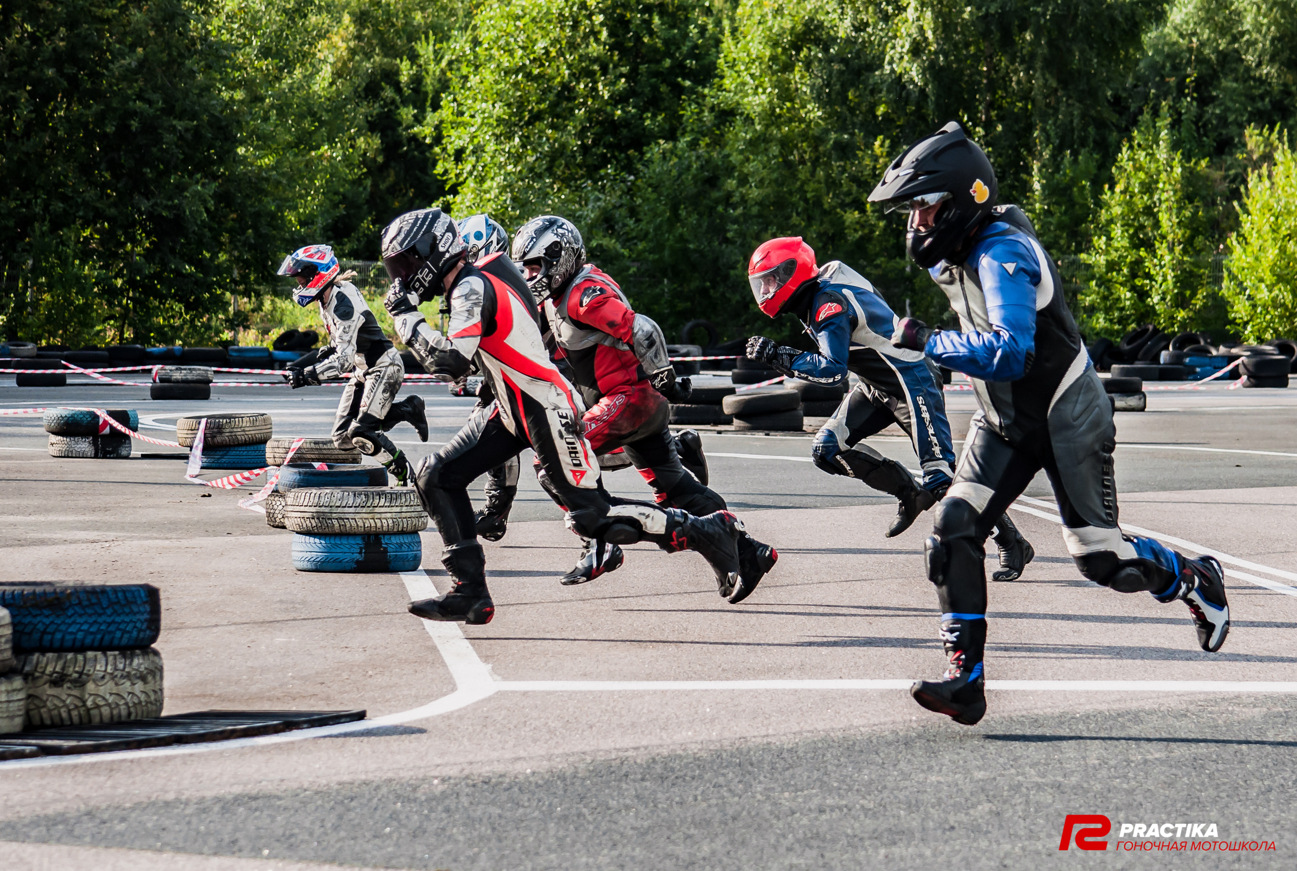 Соревнования гоночной мотошколы PRACTIKA. Мотофотограф в Санкт-Петербурге Мария Скурская