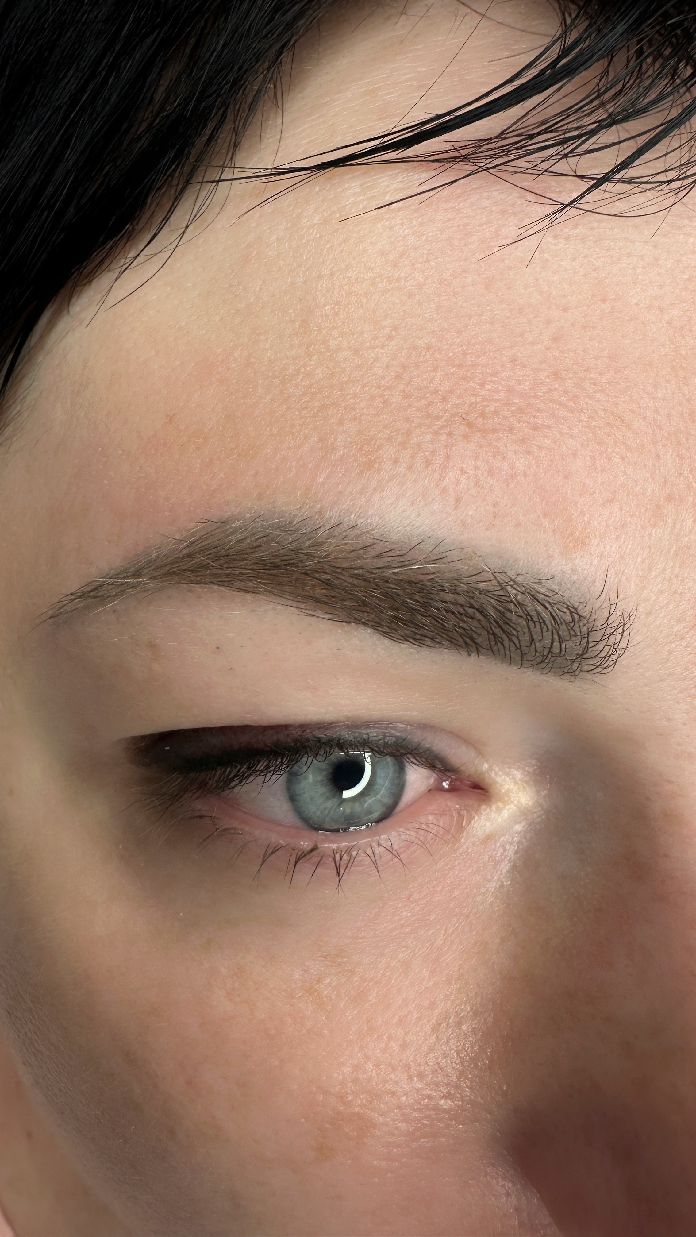 Перманентный макияж век