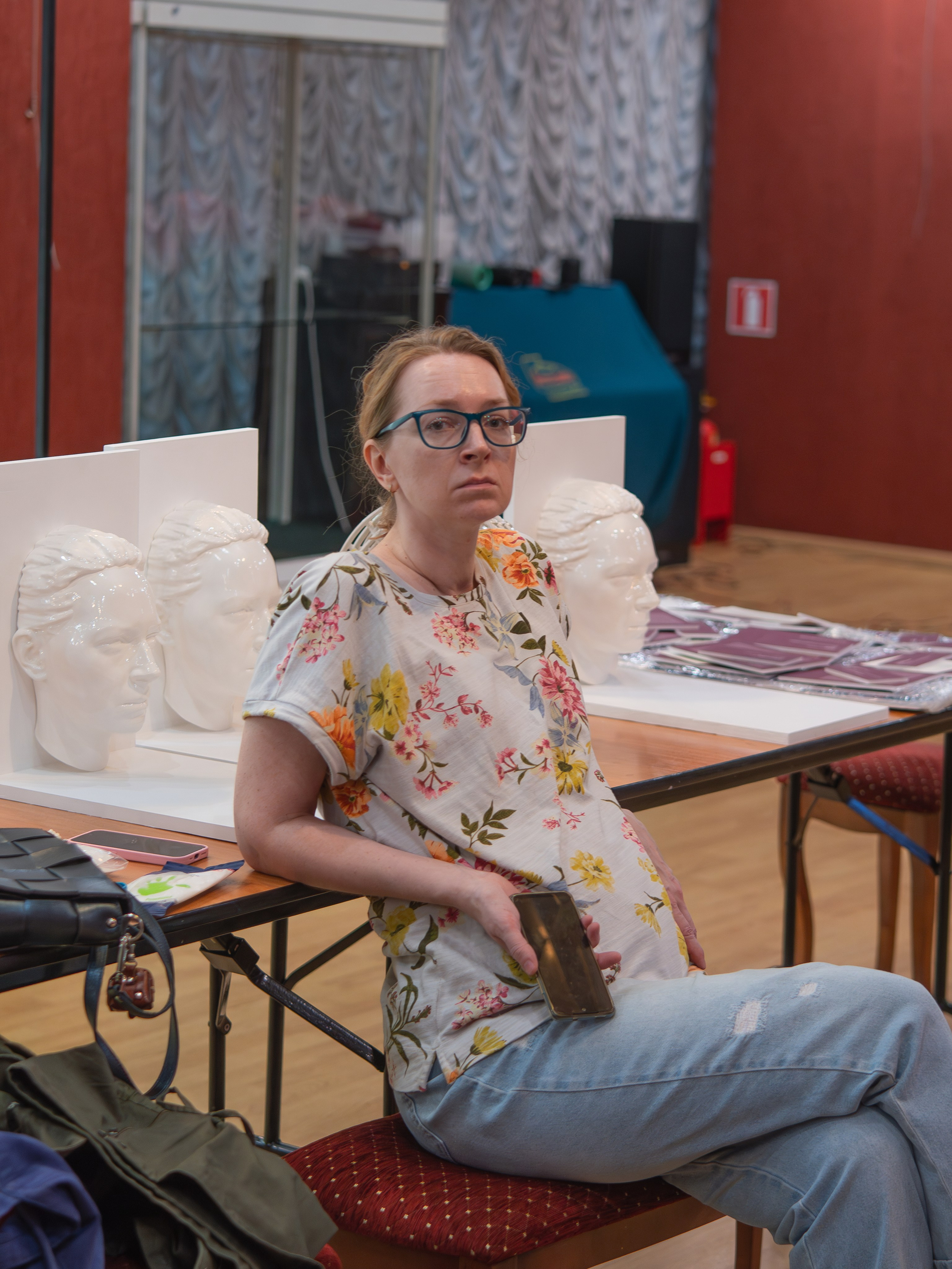 Монтаж выставки «10 из 10». Фотохудожник Москва